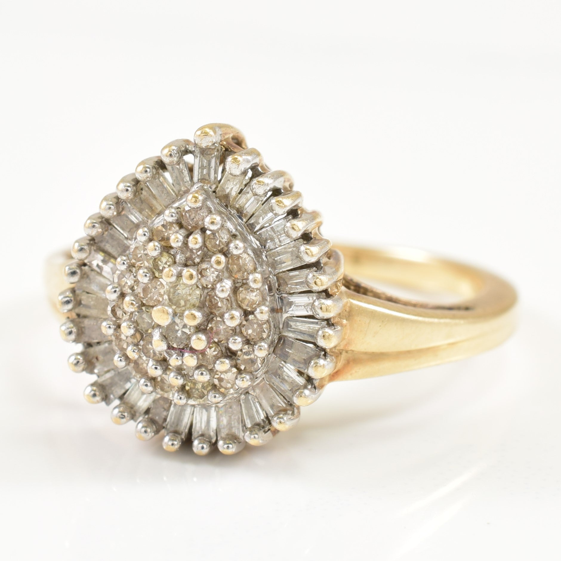 Cluster Diamond Ring | 0.30ctw | SZ 7 |
