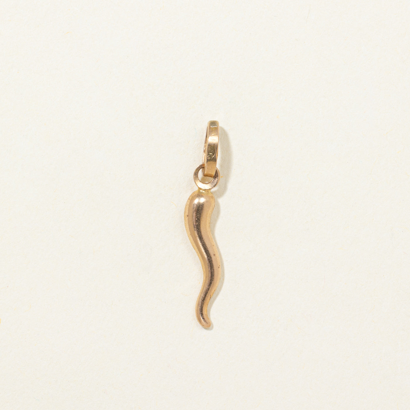 18K Yellow Gold Italian Cornicello Pendant