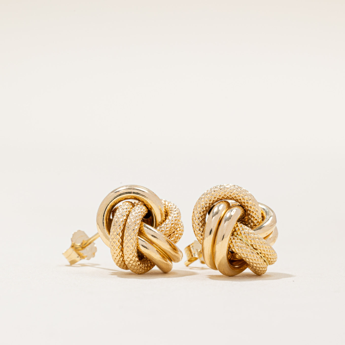 18k Yellow Gold Knot Earrings