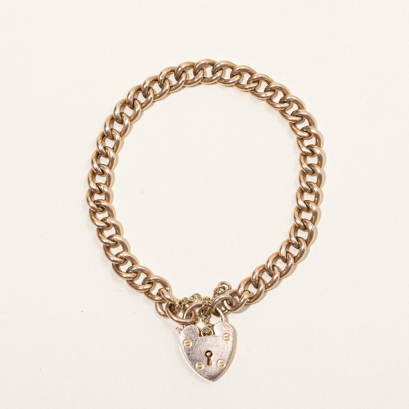 9k Yellow Gold Heart Closure Bracelet | 6