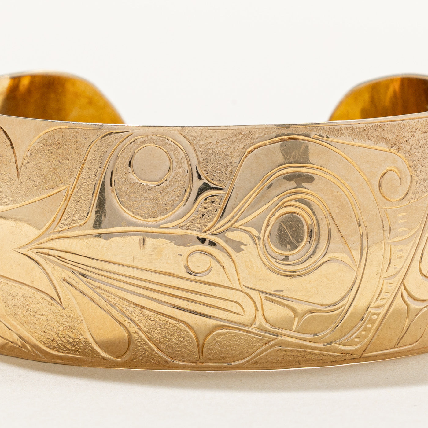 Humming Bird Indigenous Art Bangle | 6" |