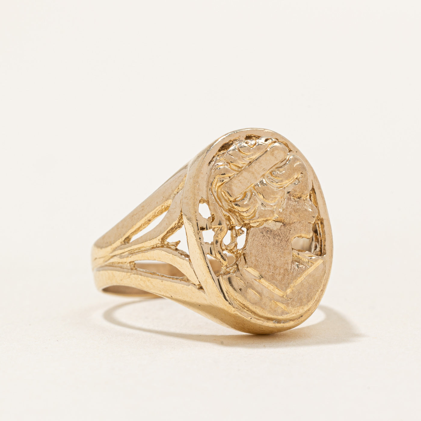 10k Yellow Gold Portrait Ring | SZ 7 |