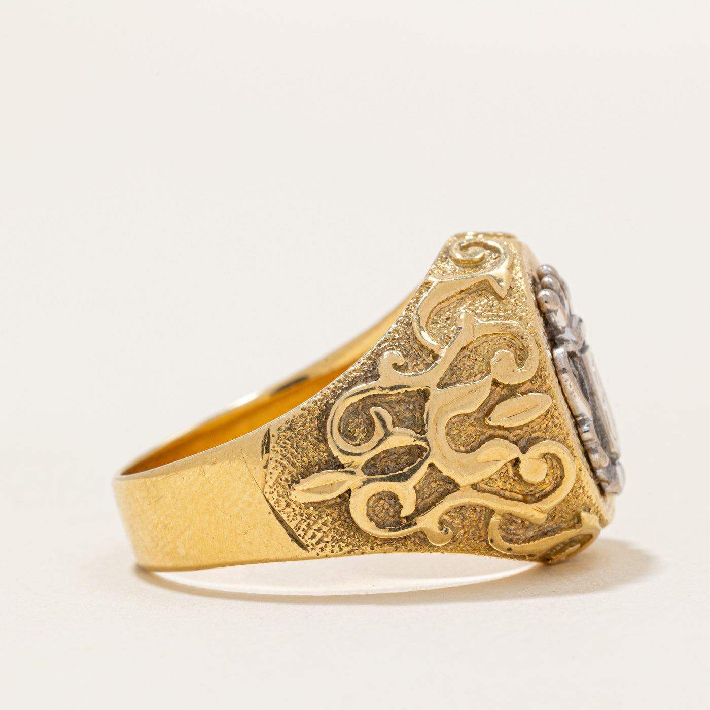 18k Two Tone Gold Crest Ring | SZ 10.25 |