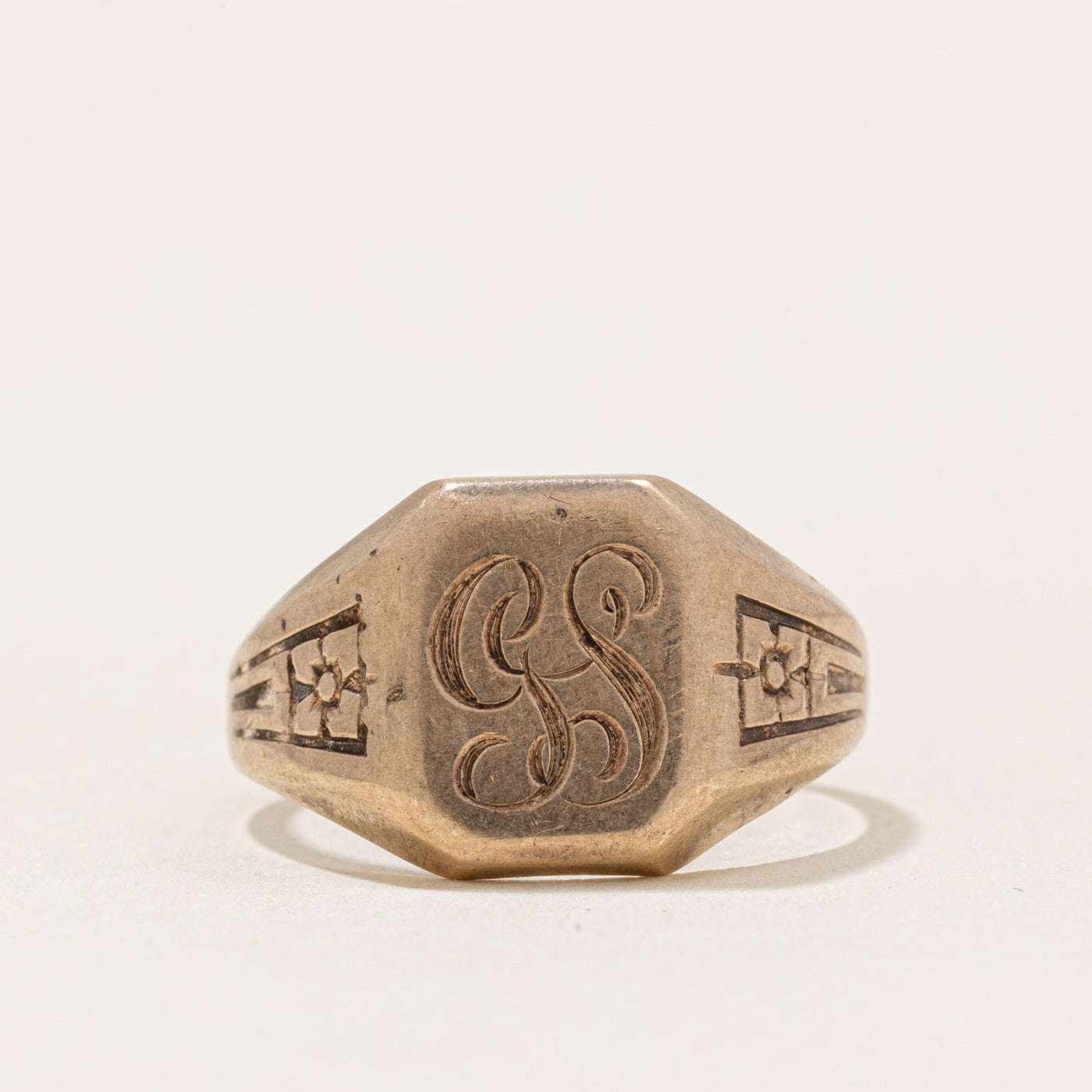 10k Yellow Gold Signet Ring | SZ 8.75 |