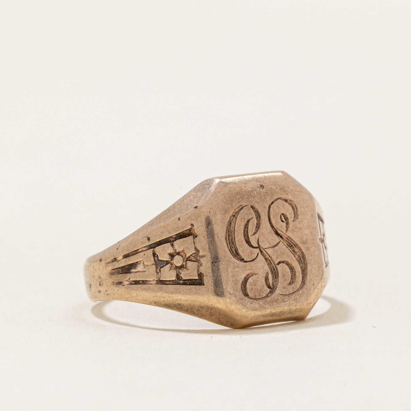 10k Yellow Gold Signet Ring | SZ 8.75 |