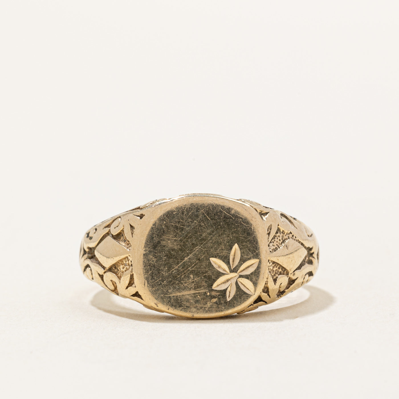 10k Yellow Gold Signet Ring | SZ 10 |