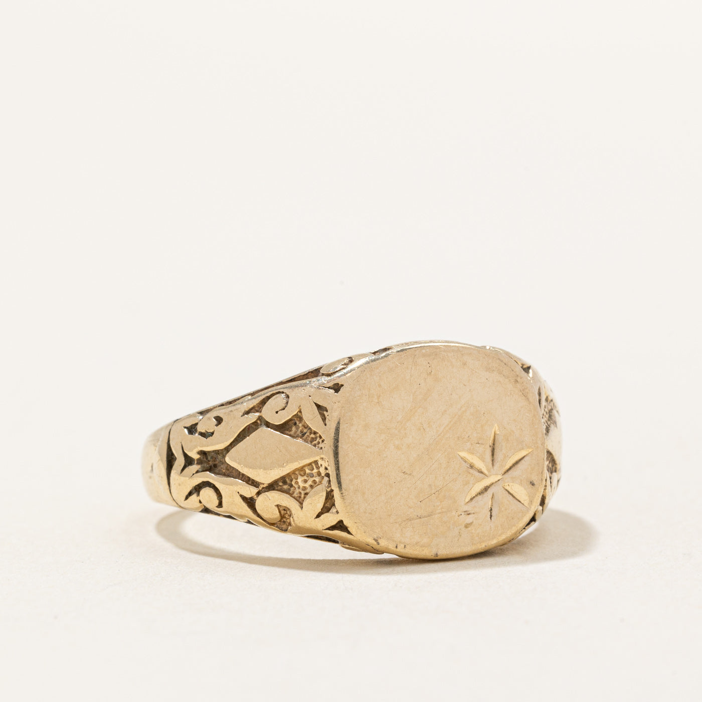 10k Yellow Gold Signet Ring | SZ 10 |