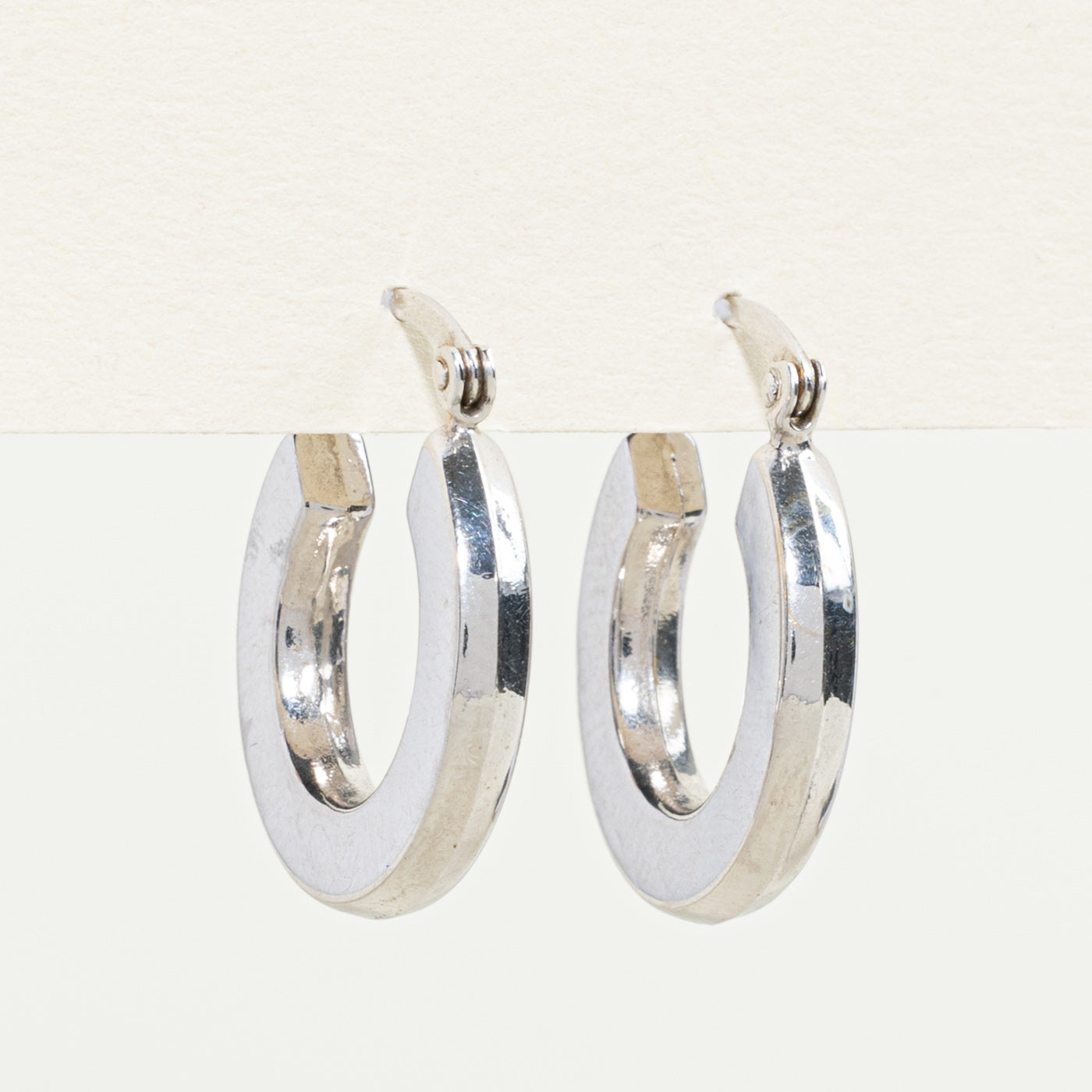 14k White Gold Hollow Hoop Earrings