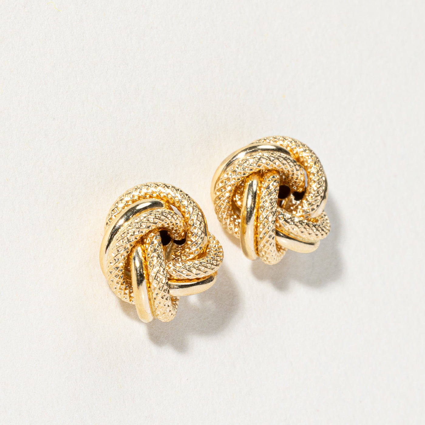 18k Yellow Gold Knot Earrings