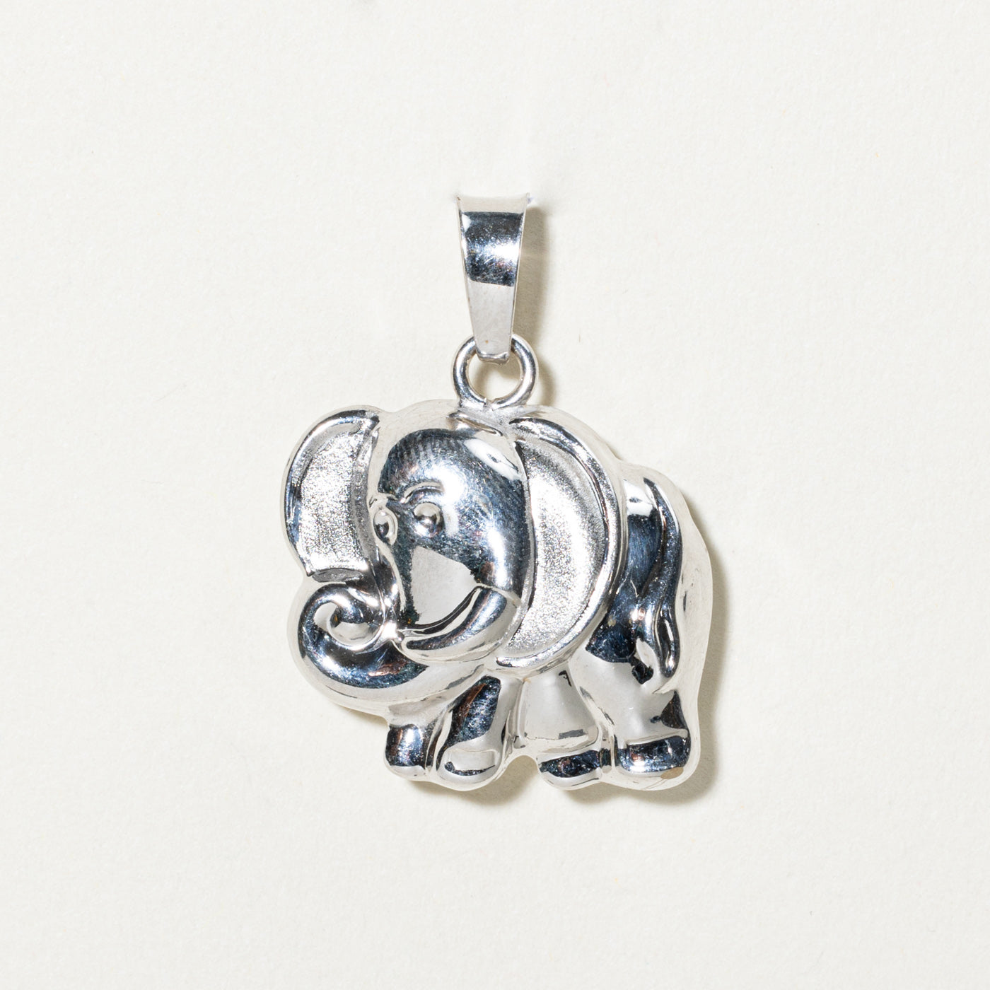 14k White Gold Elephant Pendant