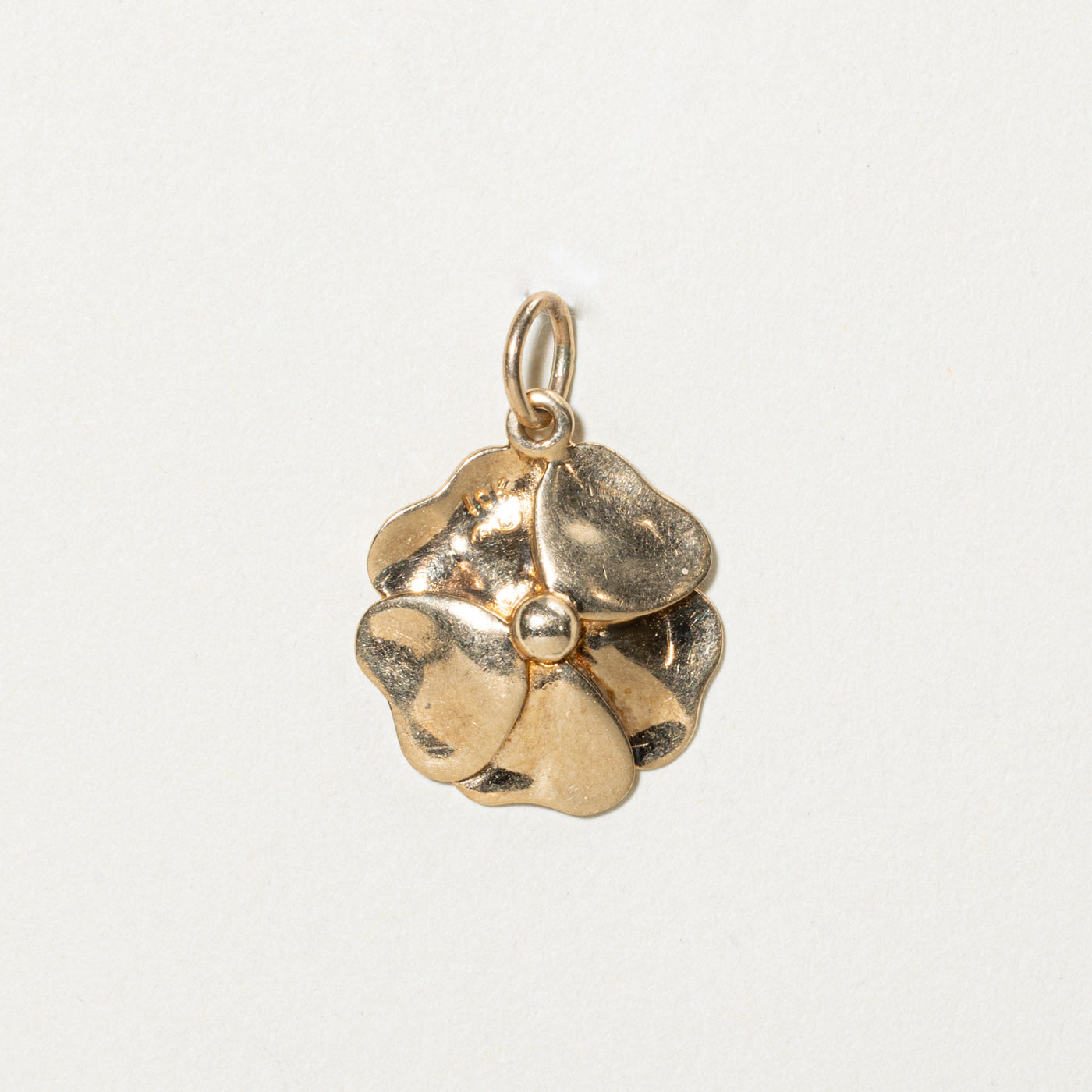 10k Yellow Gold Flower Pendant