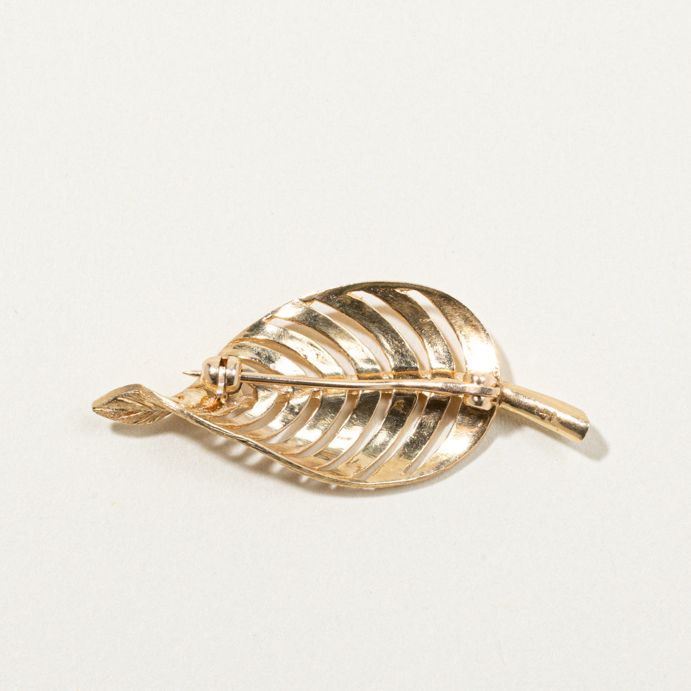 14k Yellow Gold Leaf Brooch