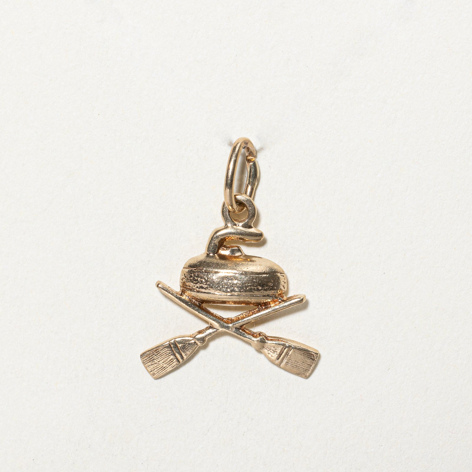 10k Yellow Gold Curling Charm |