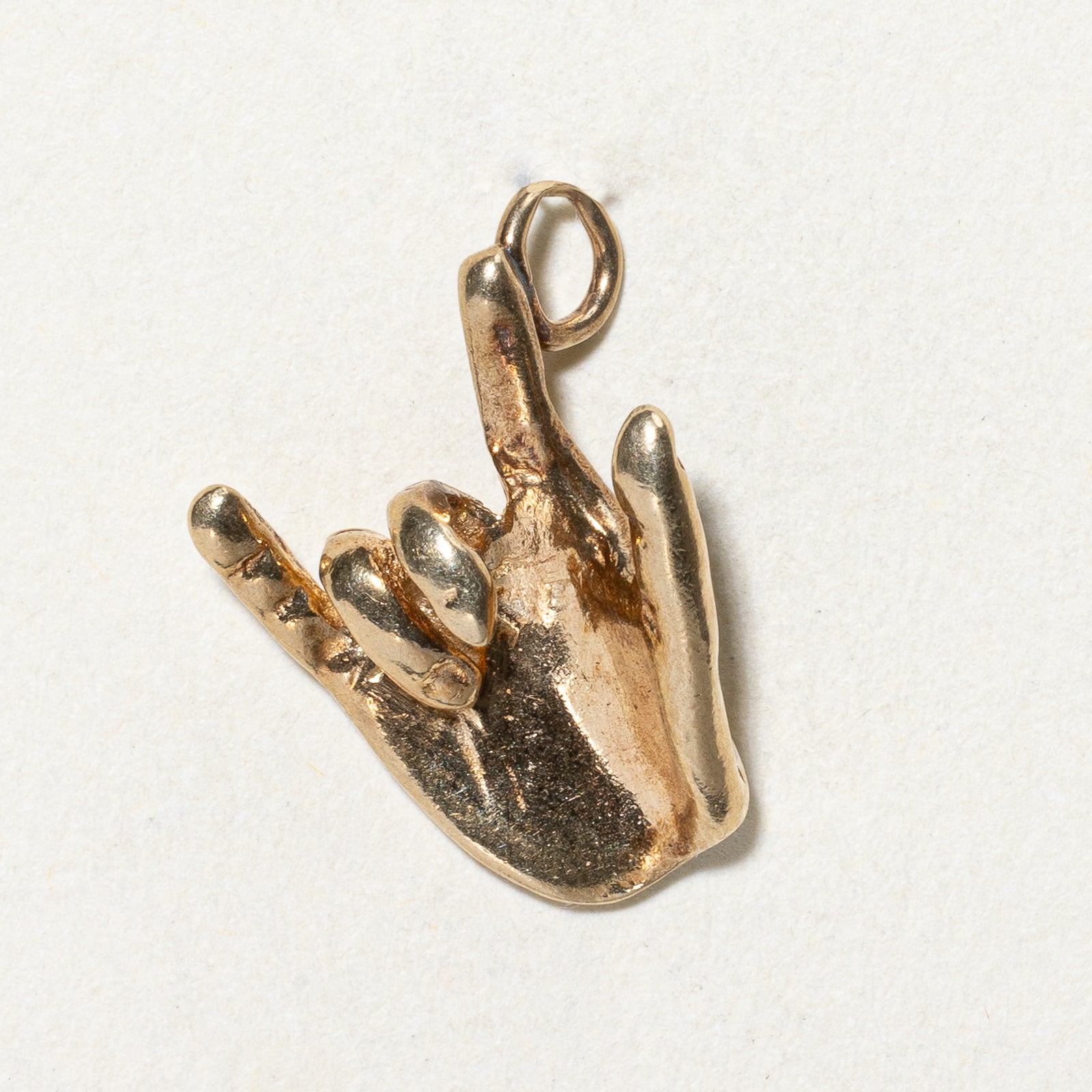 14k Yellow Gold Sign of The Horns Charm |