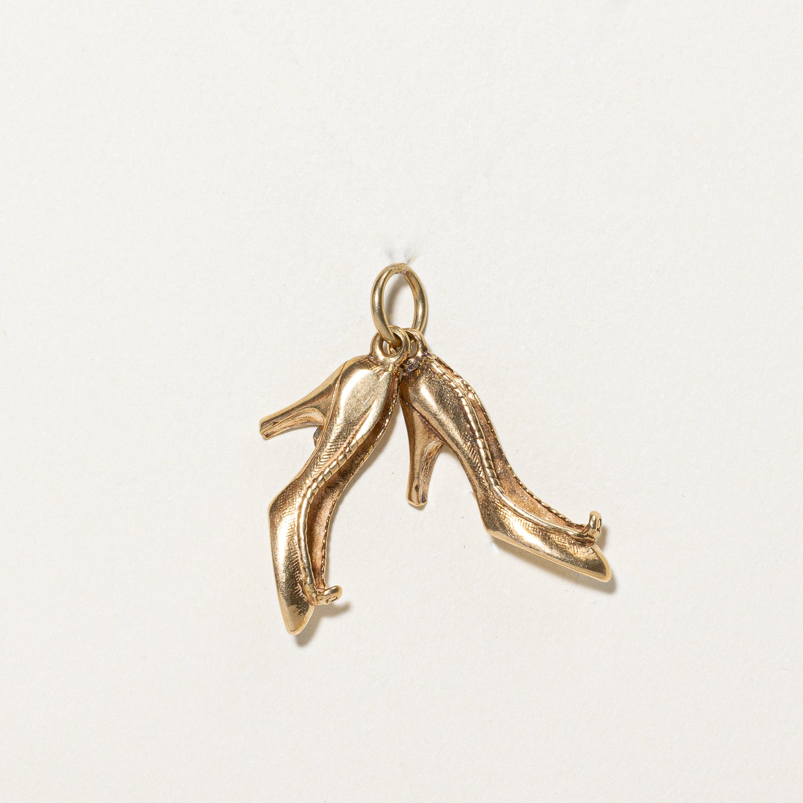 18k Yellow Gold High Heels Charm |