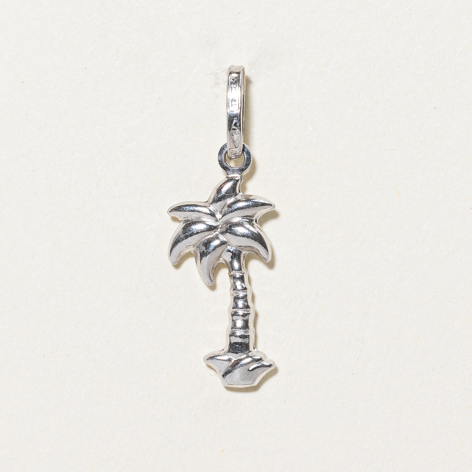 18k White Gold Palm Tree Charm |