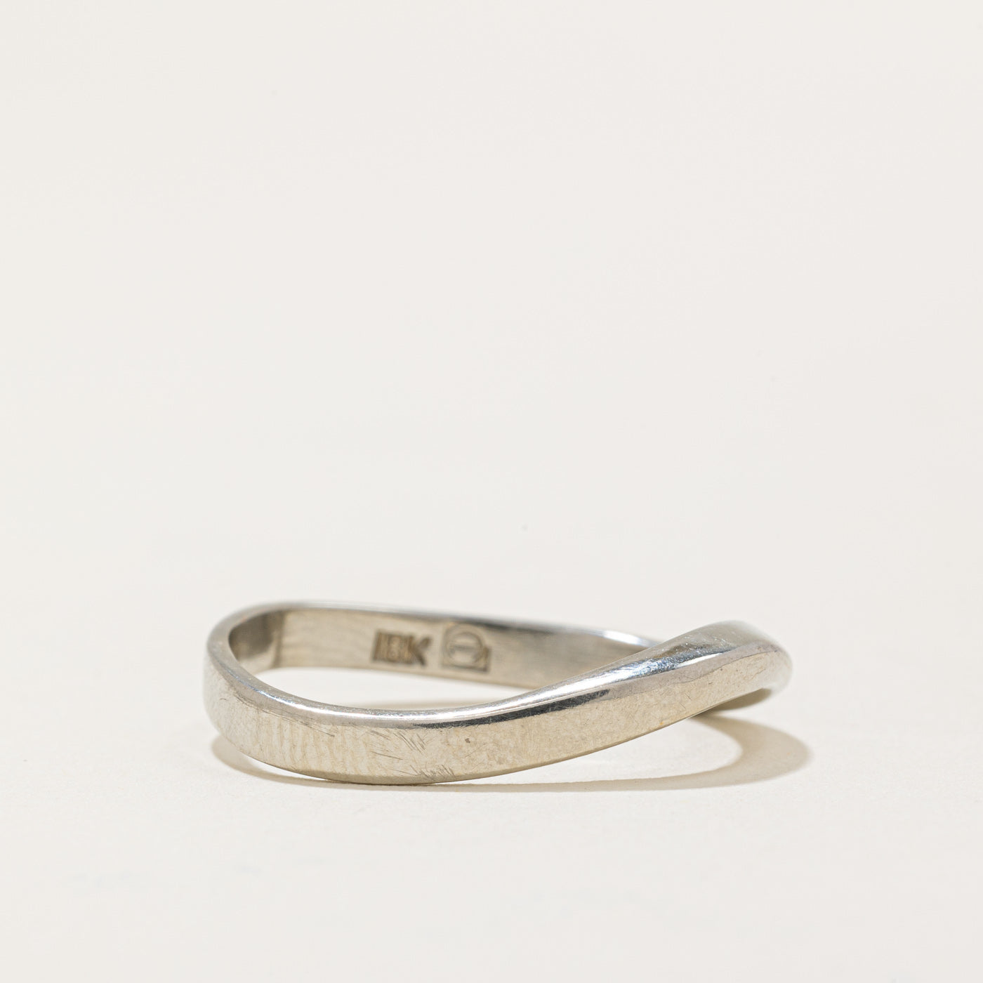 18k White Gold Freeform Ring | SZ 7.75 |