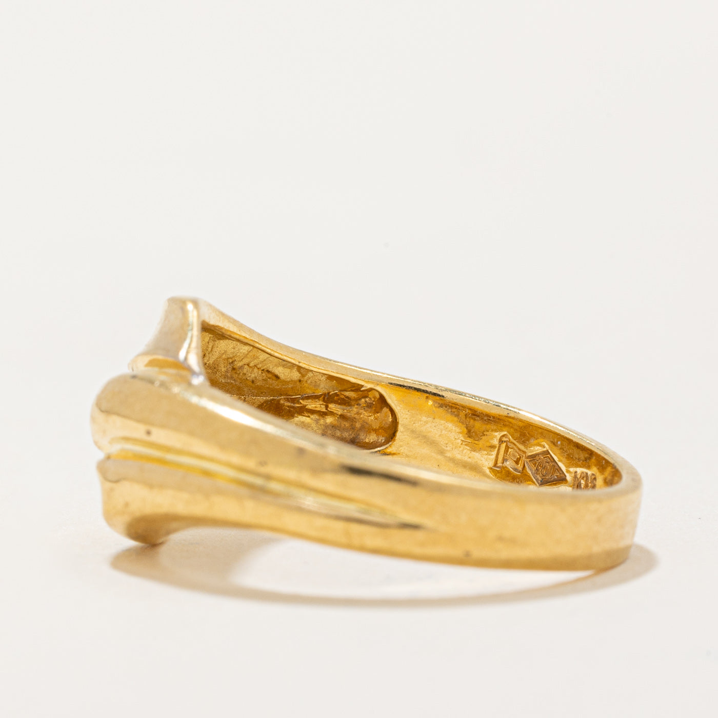 18k Yellow Gold Ring | SZ 5.75 |