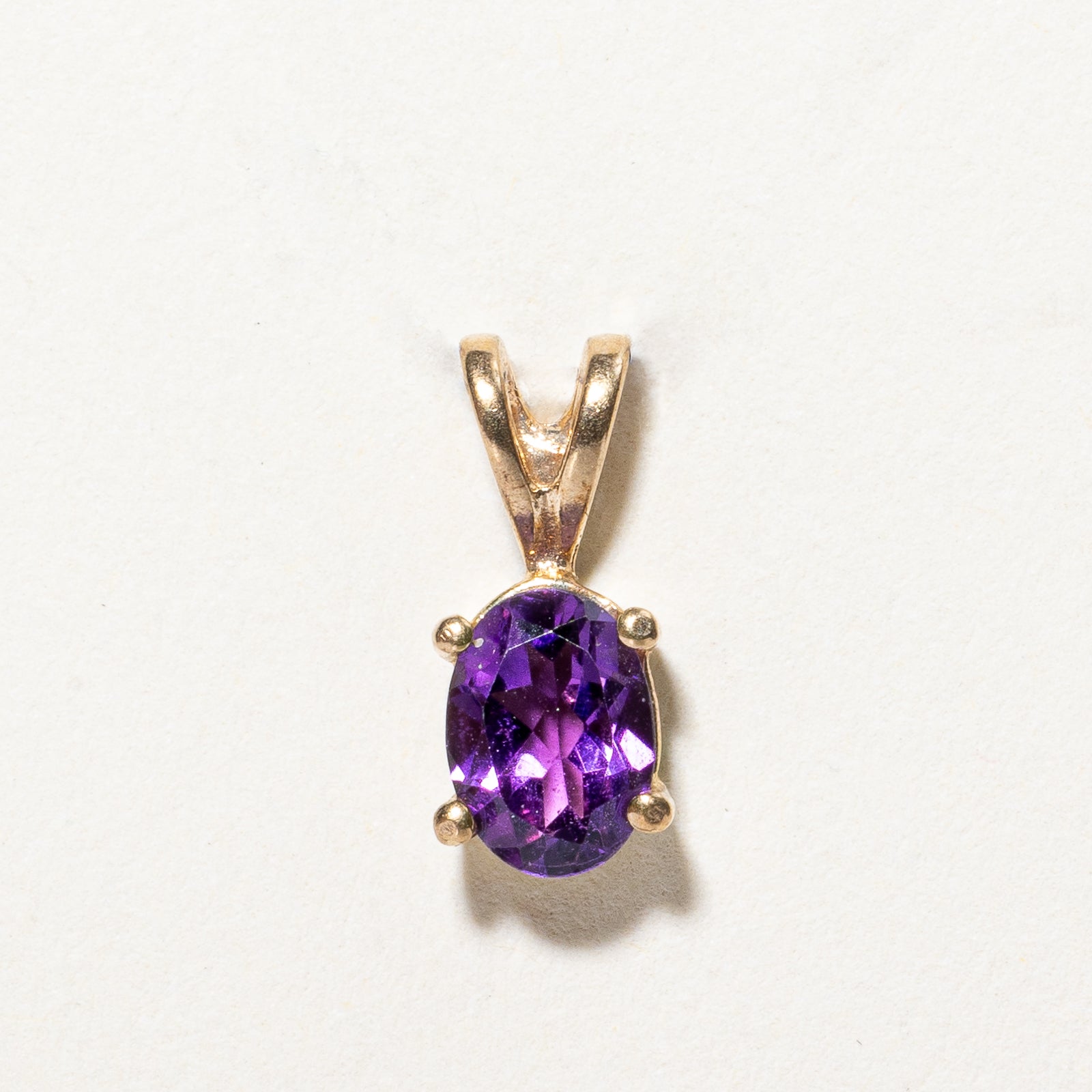 Pendentif en améthyste taille ovale | 0,60 ct | 