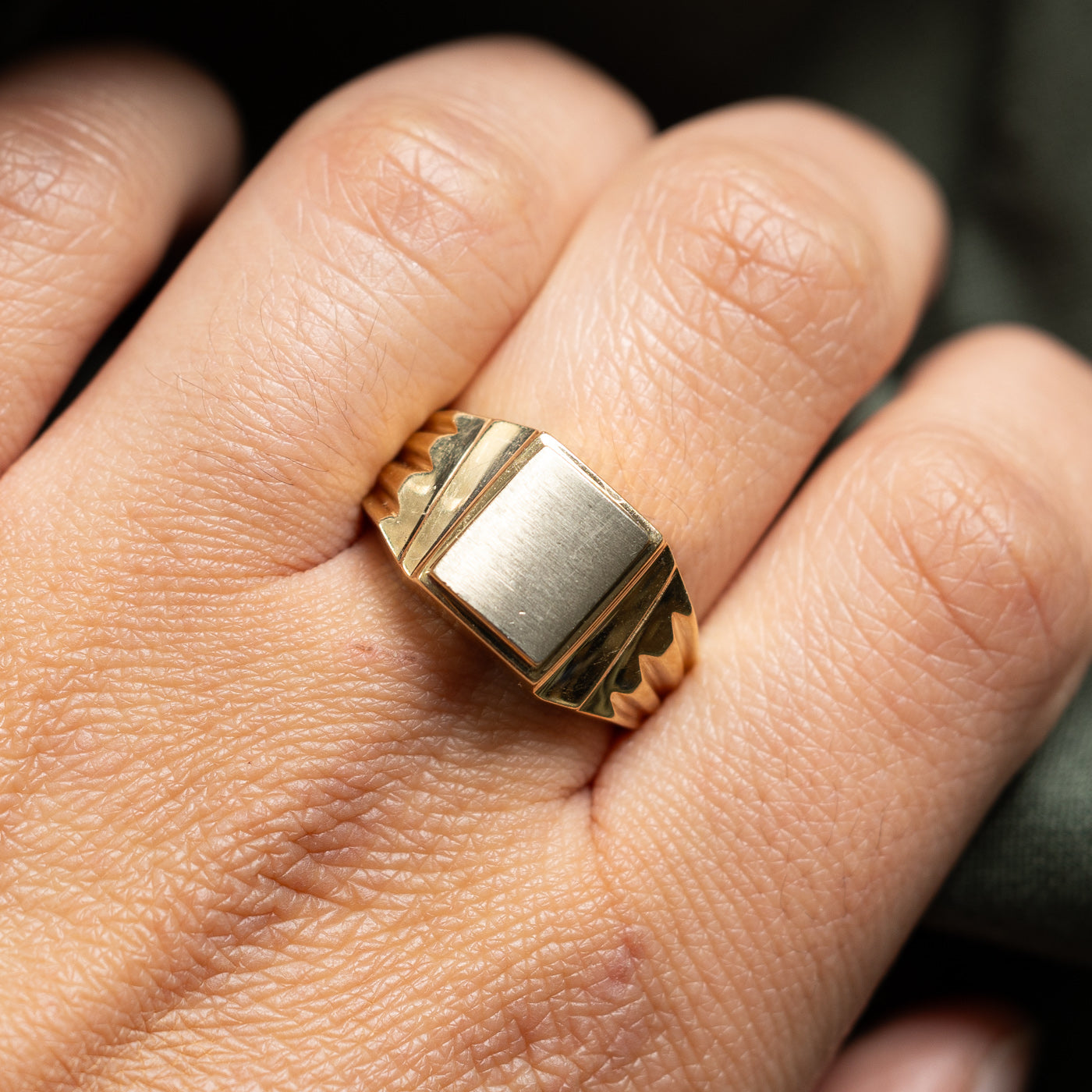 Vintage 10K Yellow Gold Rectangle Signet Ring | SZ 8.5