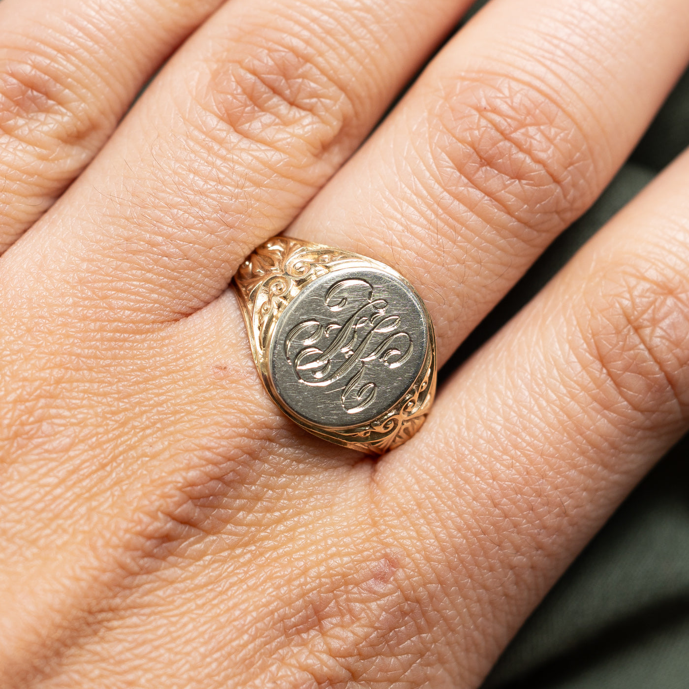Vintage 10K Yellow Gold "FK" Initial Signet Ring | SZ 11.25