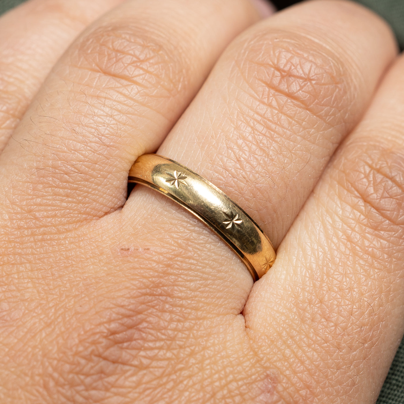 Bague vintage canadienne en or 14 carats à motif d'étoiles | 4,7 mm | Taille 10,75