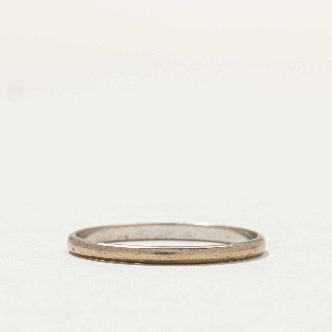 9k White Gold Plain Thin Band | SZ 9.25 |