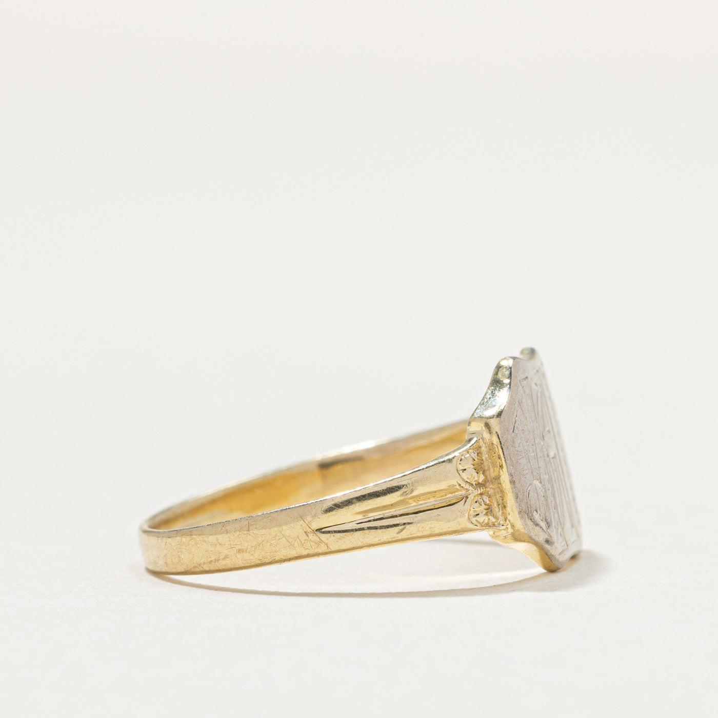 Vintage 10K Yellow Gold "MAK" Initial Signet Ring | SZ 6.75