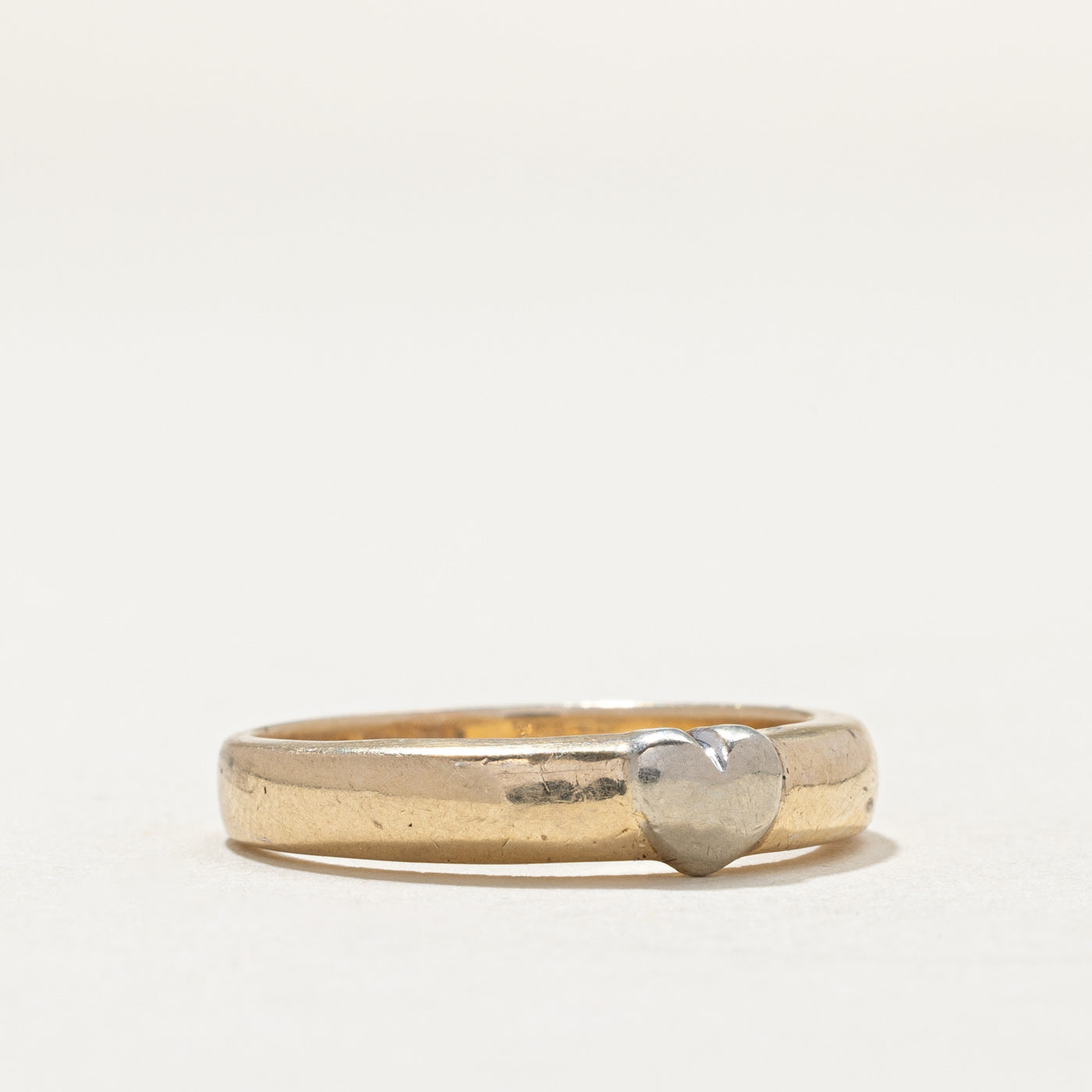 Vintage 10K Two Tone Gold Heart Design Band | 3.8mm | SZ 6.5