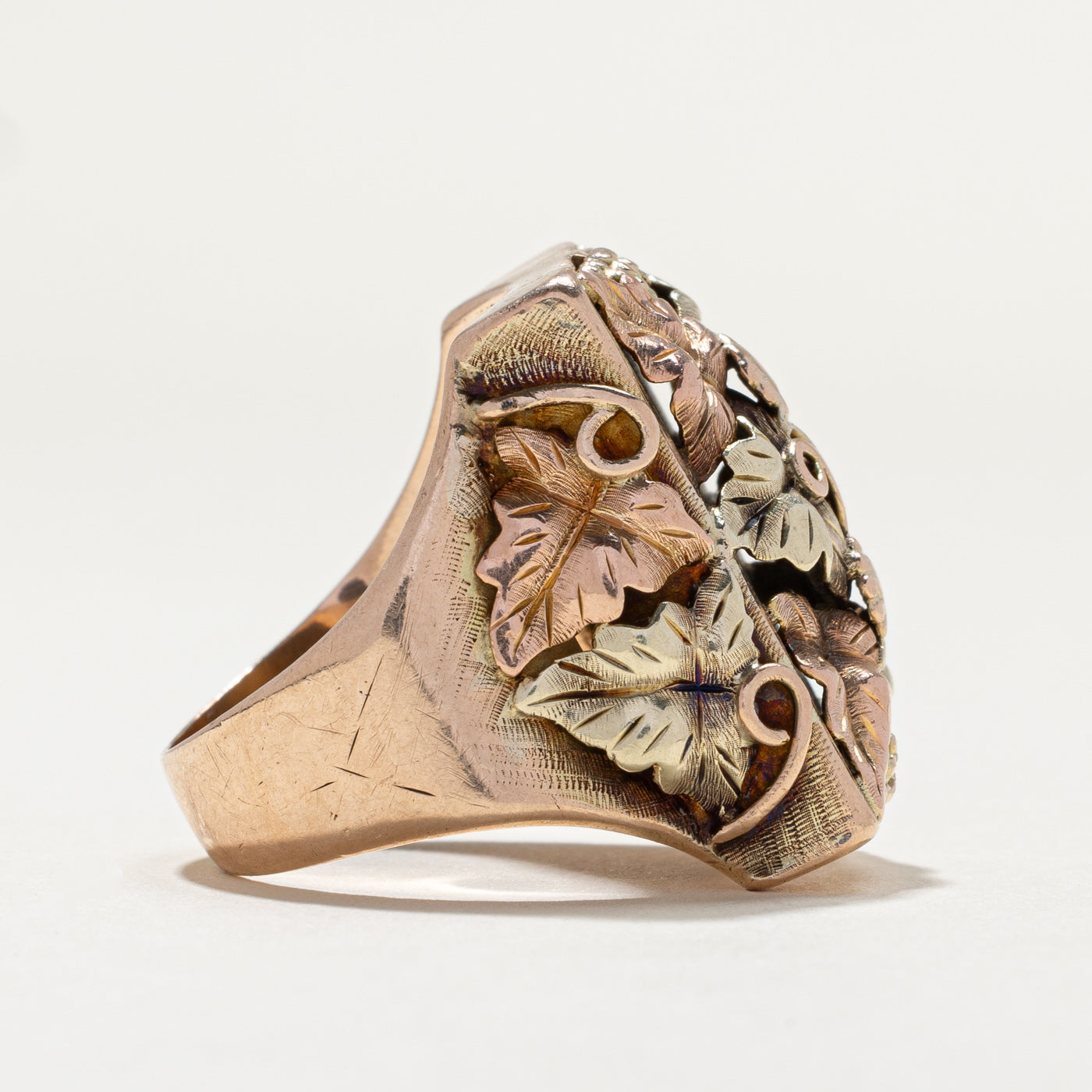 'Black Hills Gold' 10k Leafy Vine Motif Cocktail Ring | SZ 11 |
