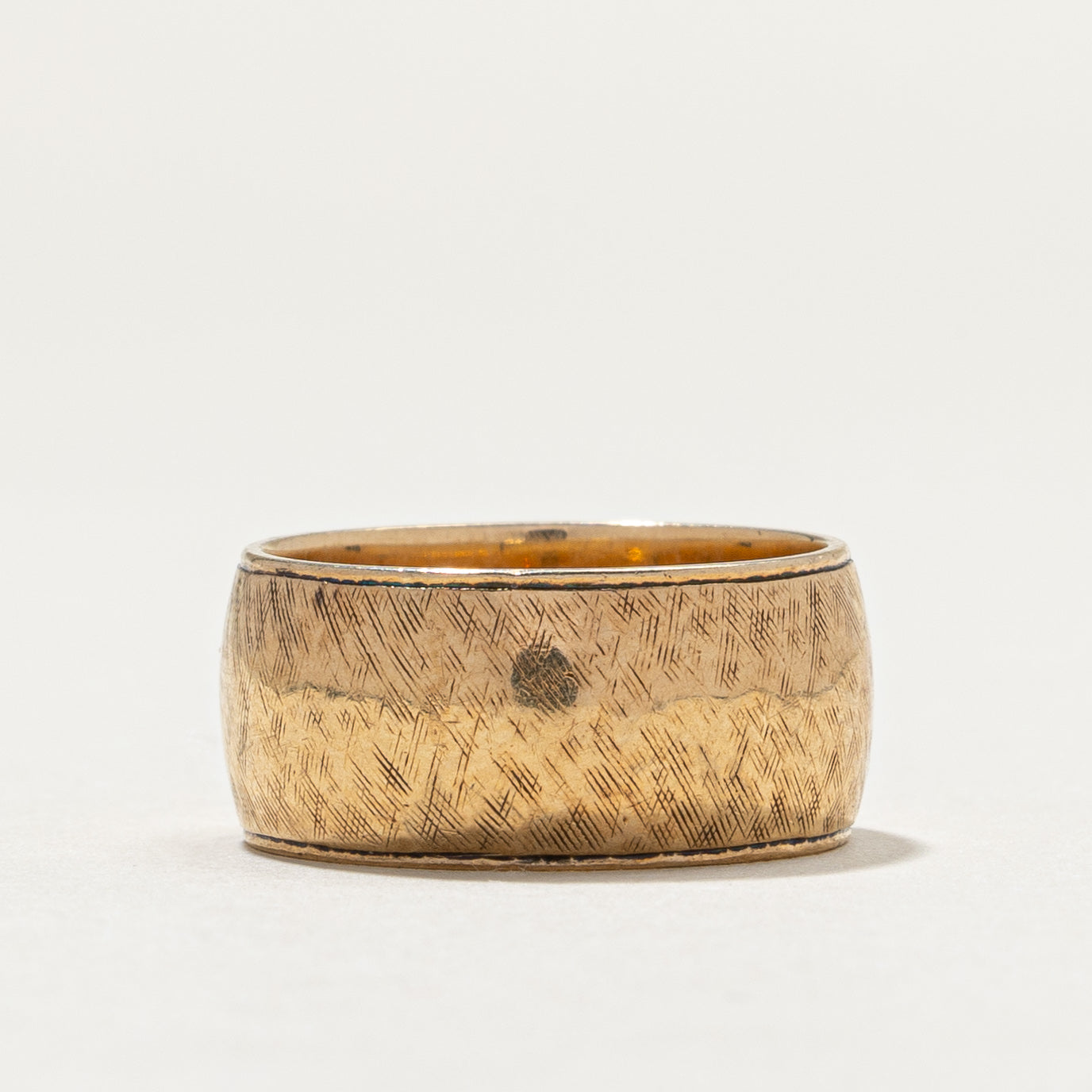 Vintage 14K Yellow Gold Textured Cigar Band | 8.6mm | SZ 5.25
