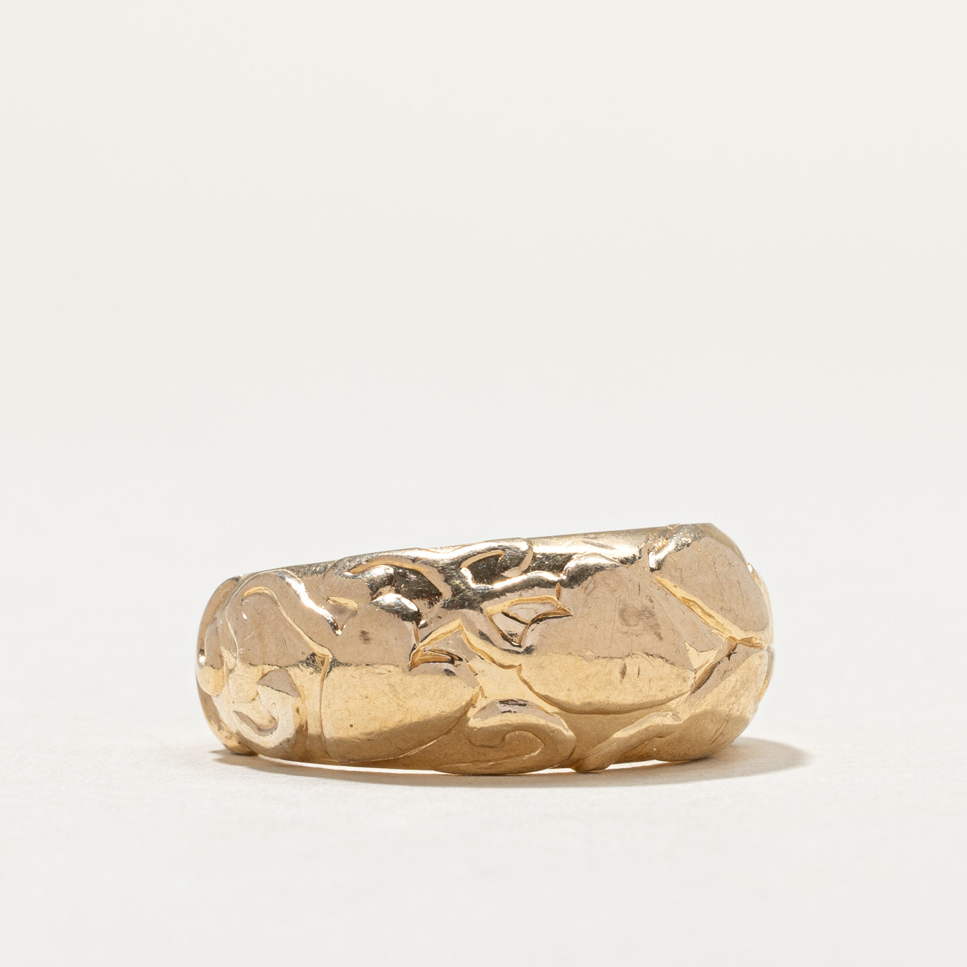 Vintage 14K Yellow Gold Leaf Embossed Band | 9.5mm | SZ 7.25