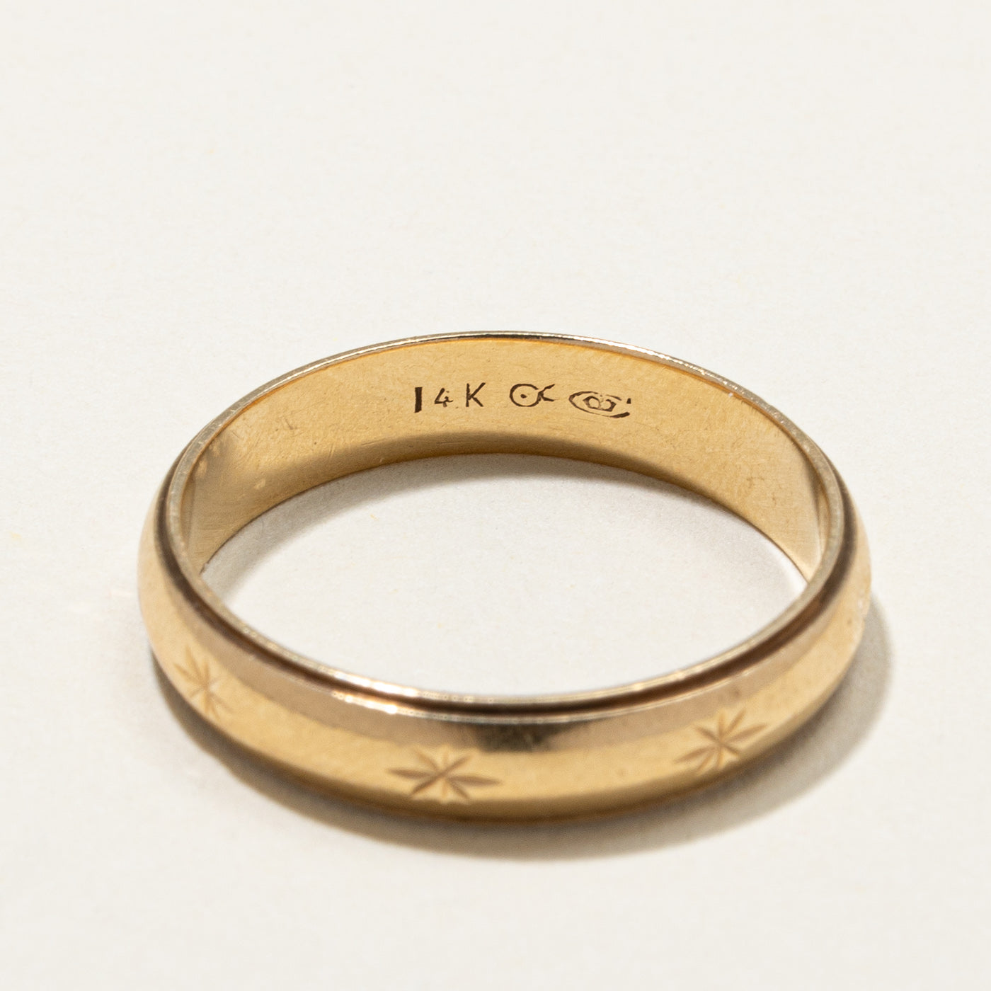 Bague vintage canadienne en or 14 carats à motif d'étoiles | 4,7 mm | Taille 10,75