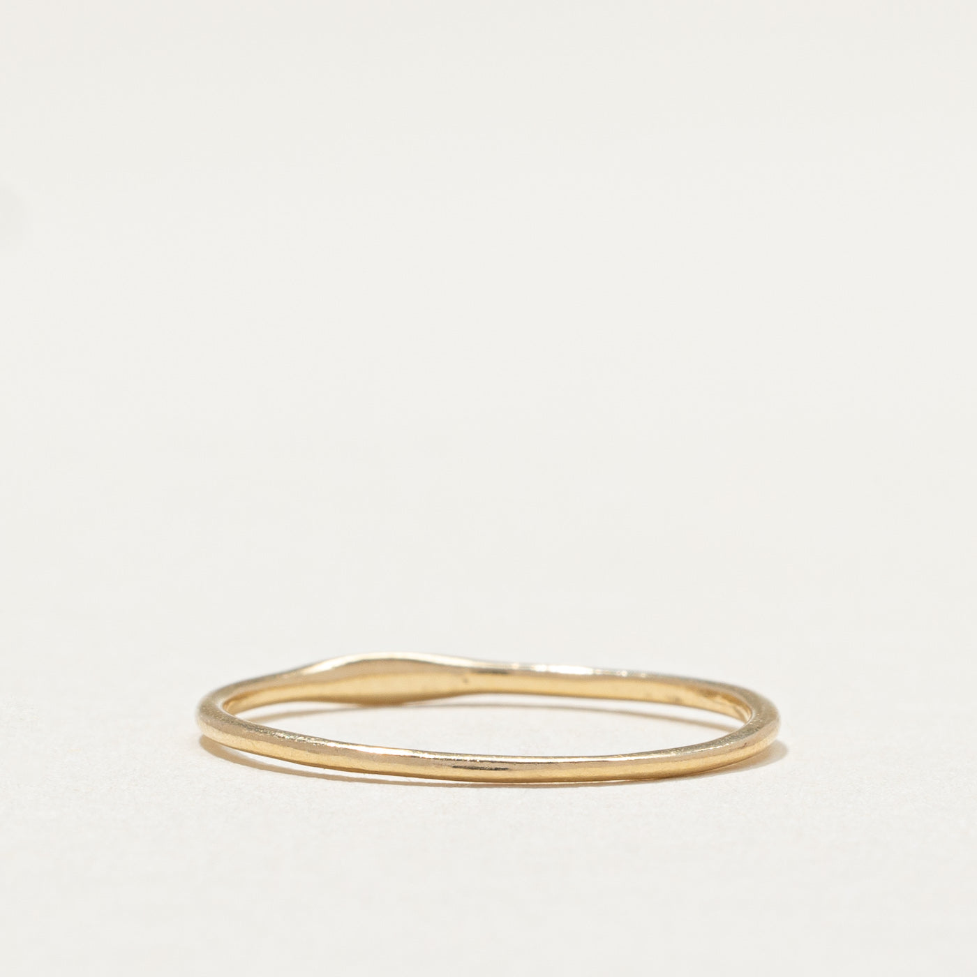 Alliance simple en or jaune 14 carats | 0,93 mm | Taille 6,75 | 