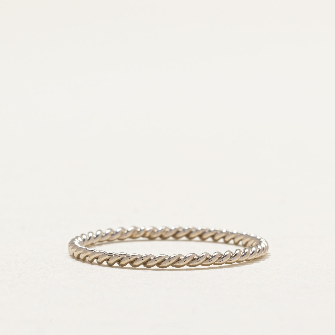 Alliance en or blanc 10 carats, maille corde | 1,5 mm | Taille 8