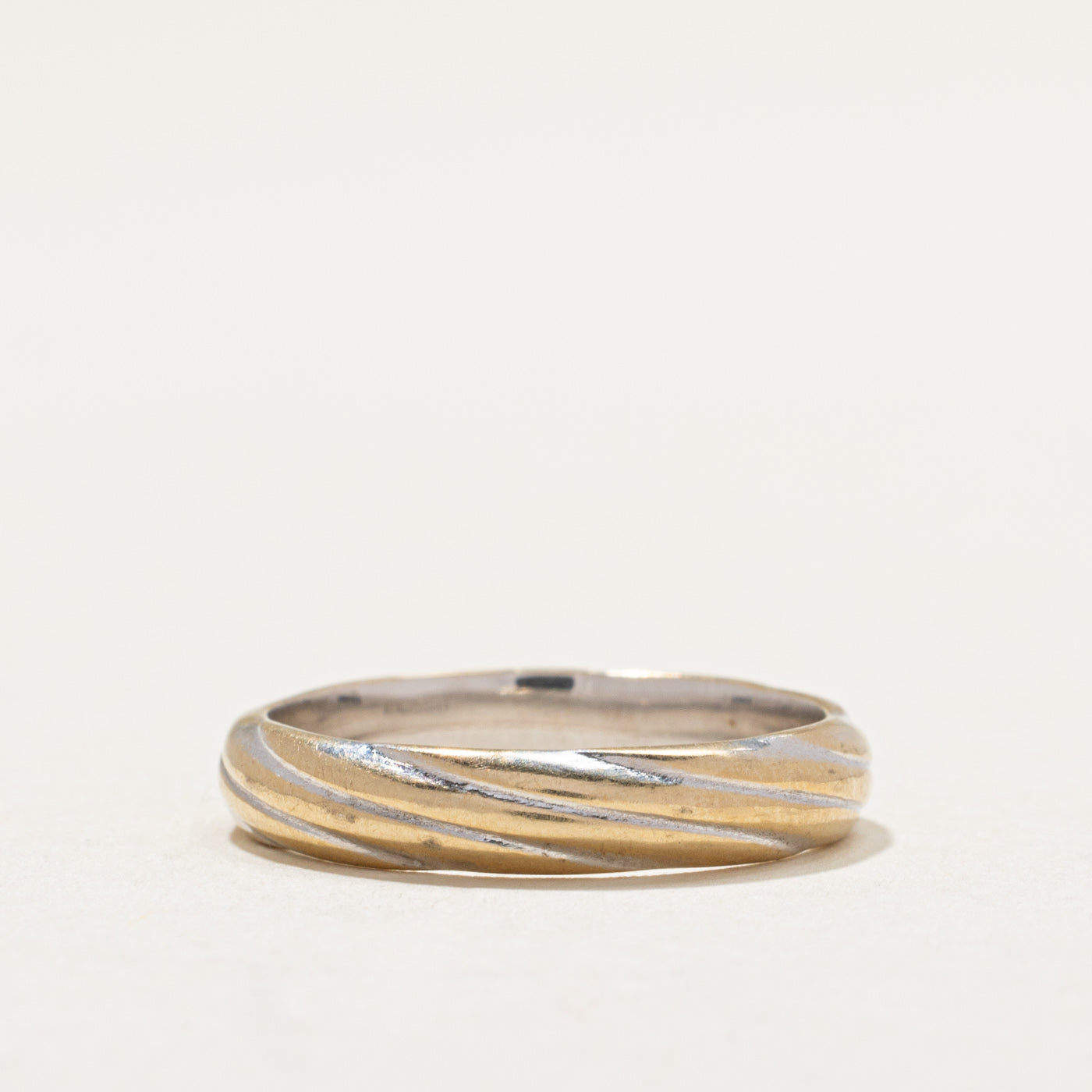 Alliance torsadée en or blanc 18 carats | 3,9 mm | Taille 7