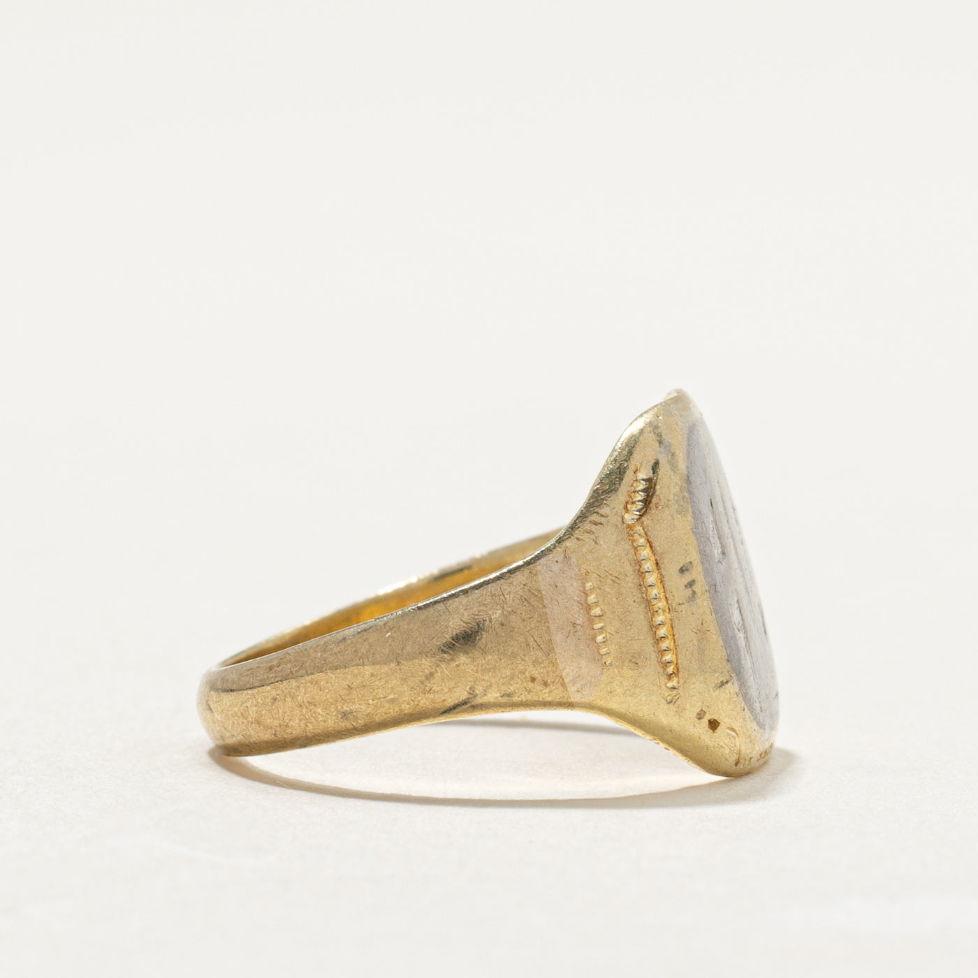 14K Yellow Gold Textured Signet Ring | SZ 4.75