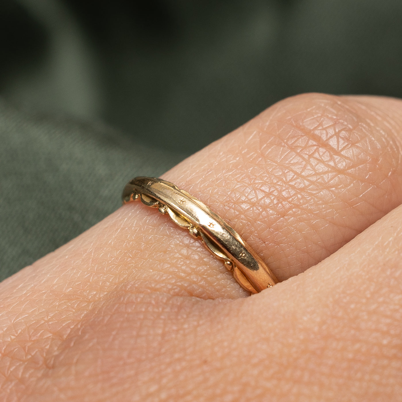 Bague en or jaune 10 carats à bord festonné orné | 3 mm | Taille 5,75