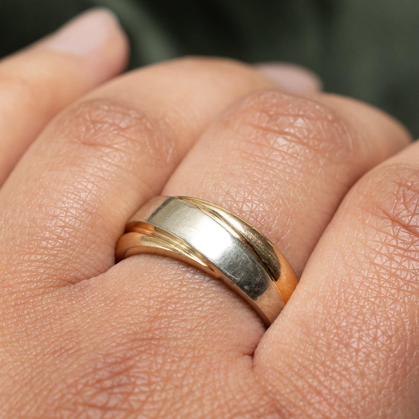 14K Two Tone Gold Textured Band | 8.1mm | SZ 8.25
