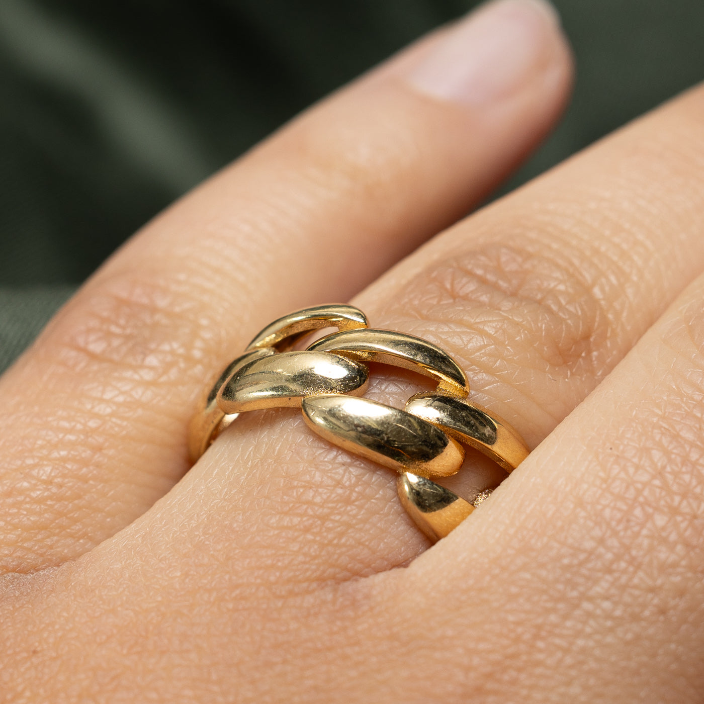 14K Yellow Gold Chain Link Ring | 9.6mm | SZ 8