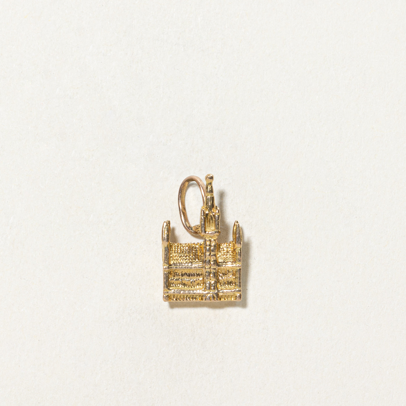 18K Yellow Gold Brussels Grand Place Charm