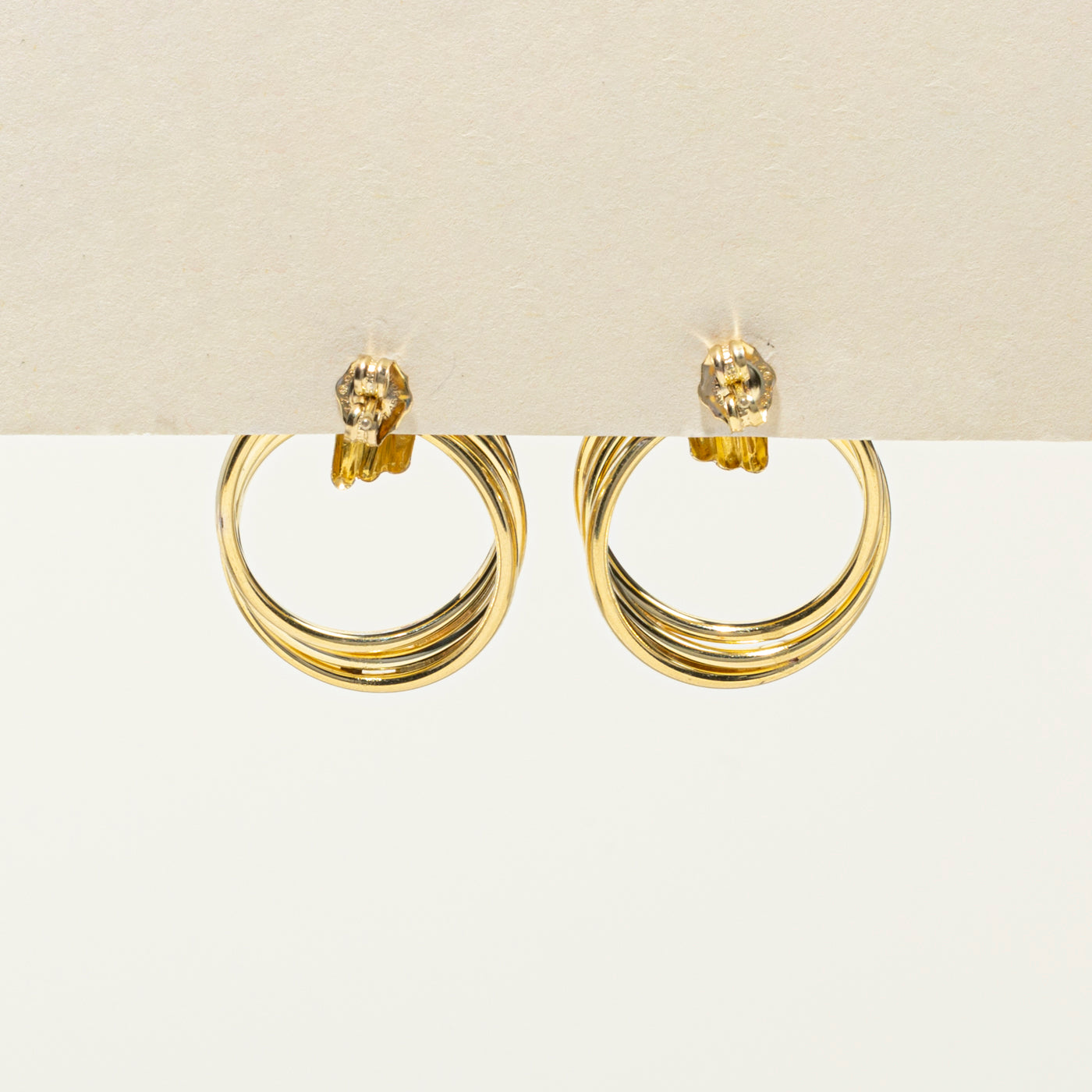 14k Yellow Gold Grooved Circle Stud Earrings