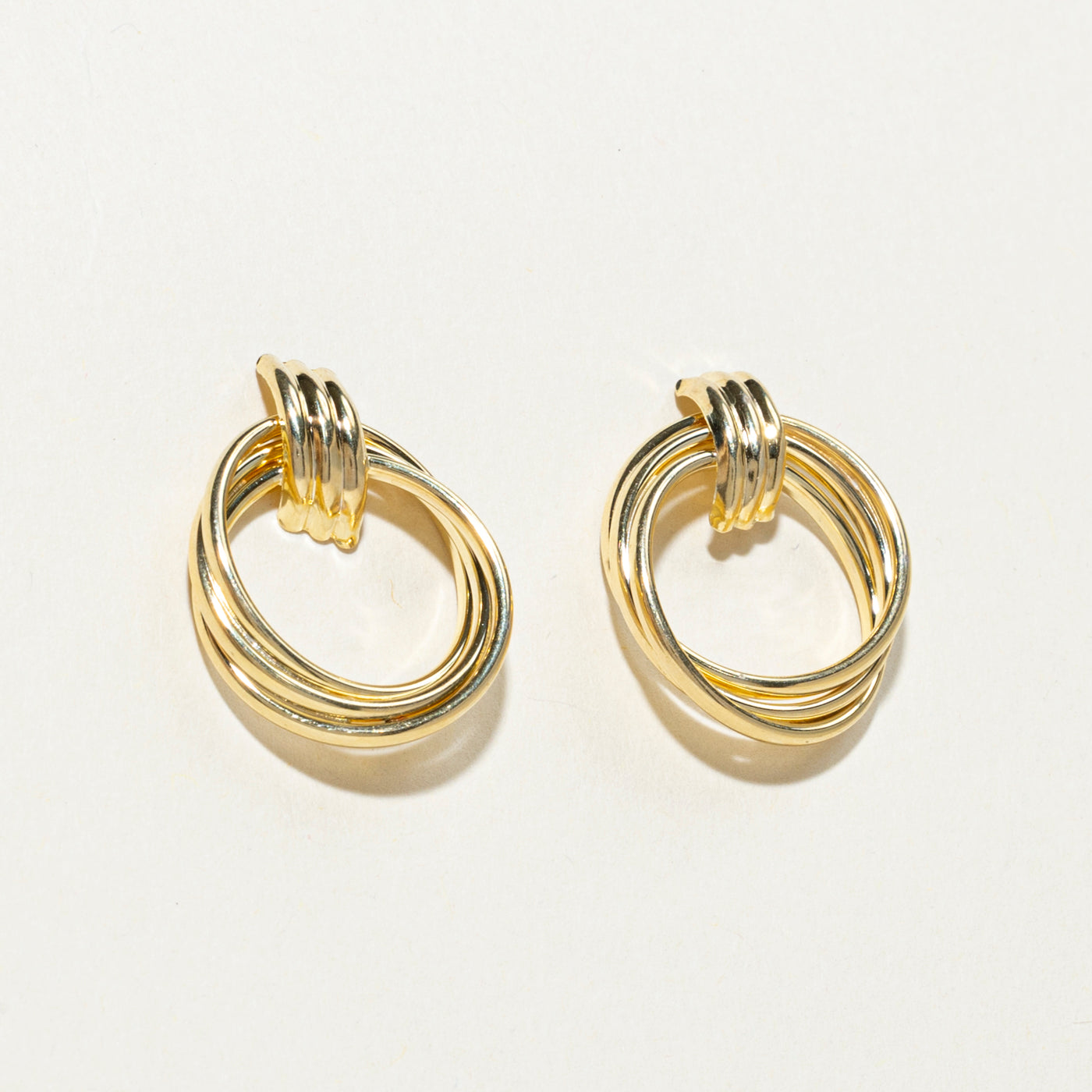 14k Yellow Gold Grooved Circle Stud Earrings