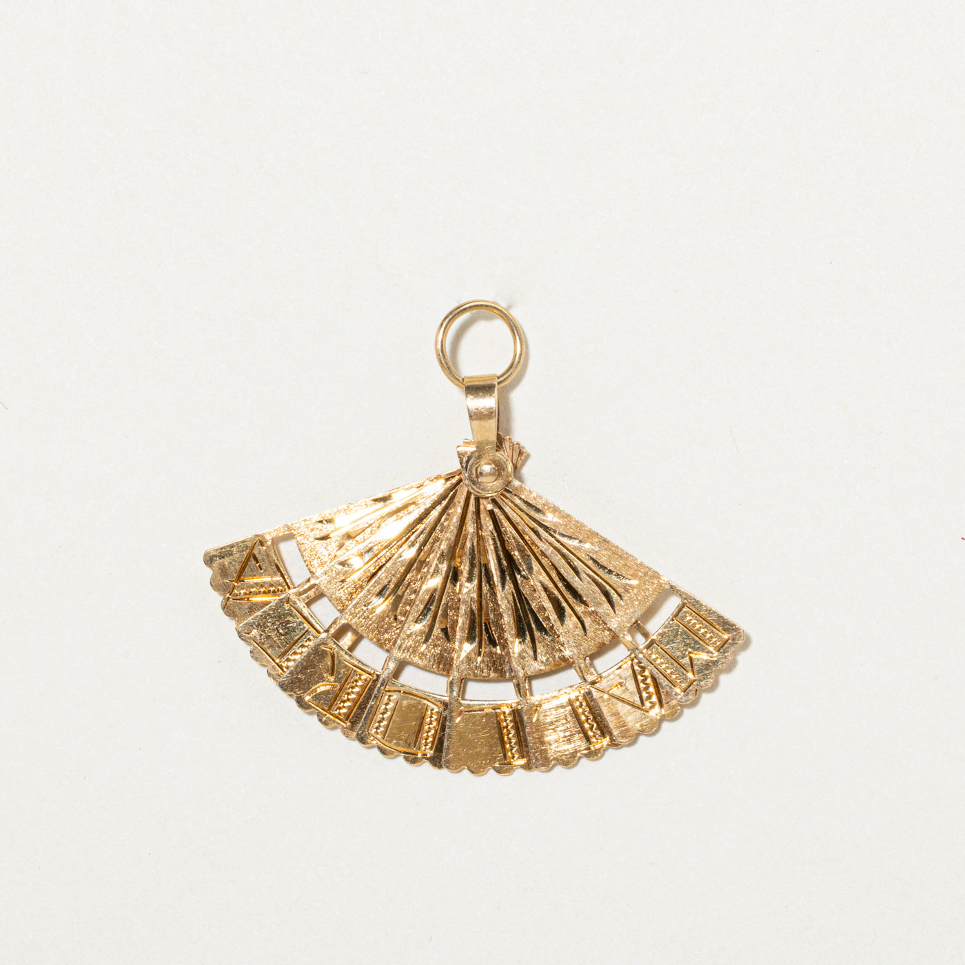 17k Yellow Gold Fan Charm