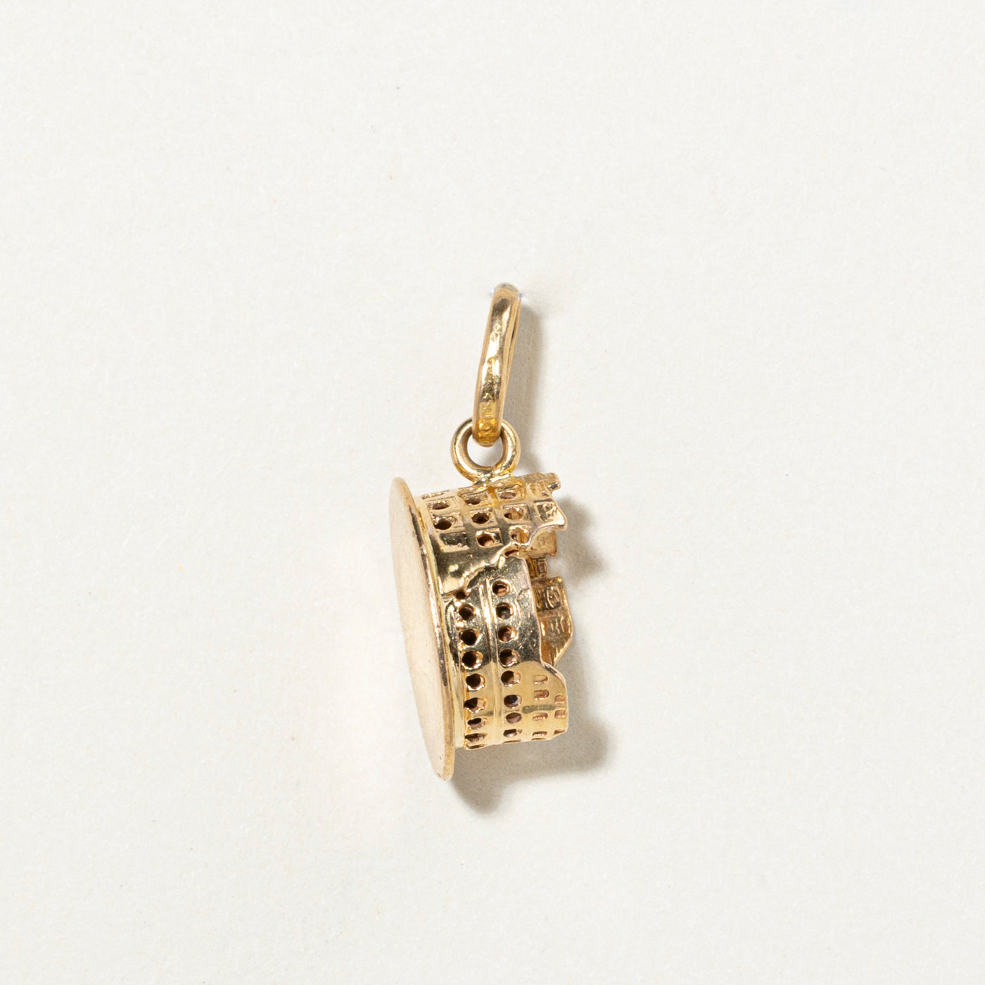 18k Yellow Gold Colosseum Charm