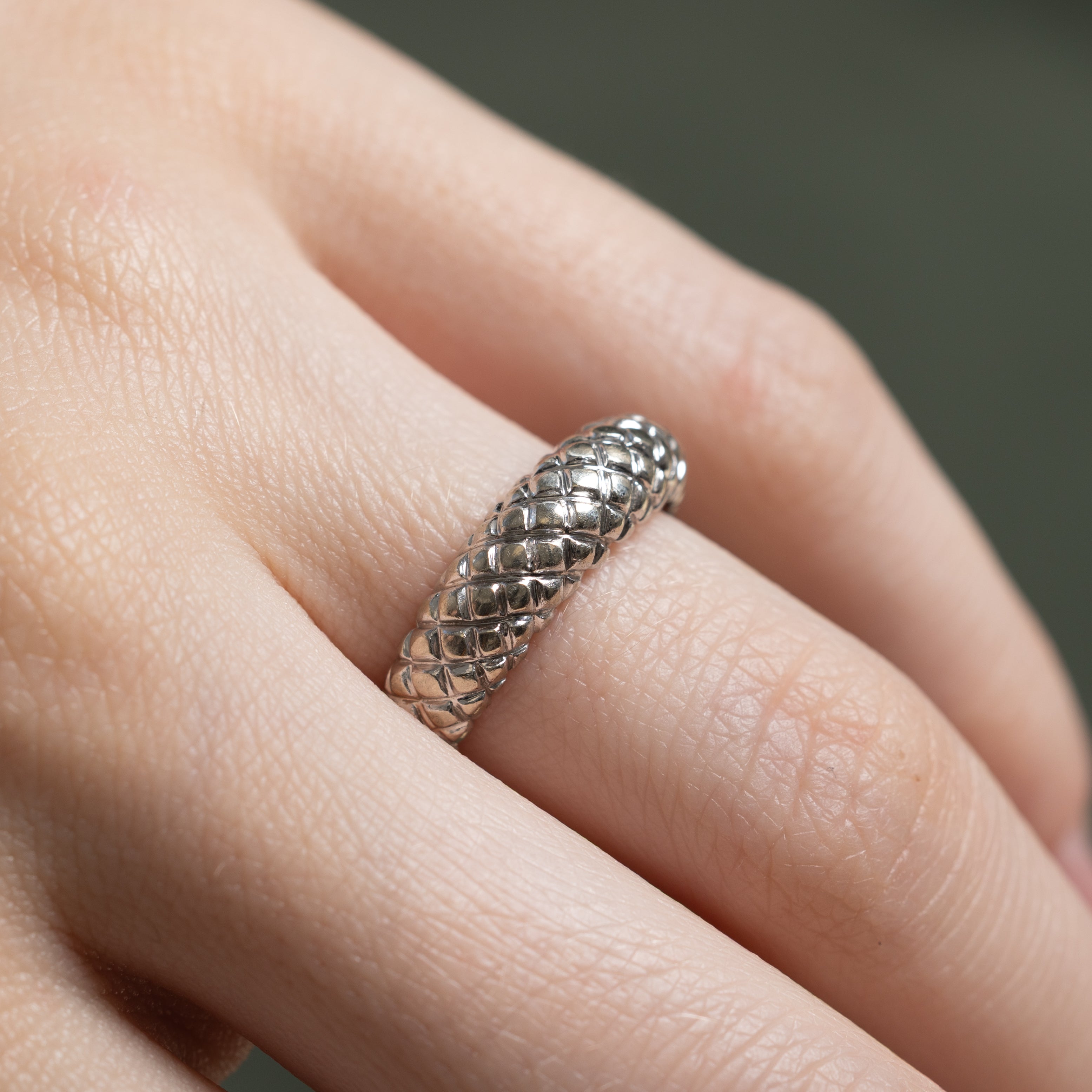 'Birks' 14k White Gold Cross Hatch Textured Dome Ring | SZ 6.5