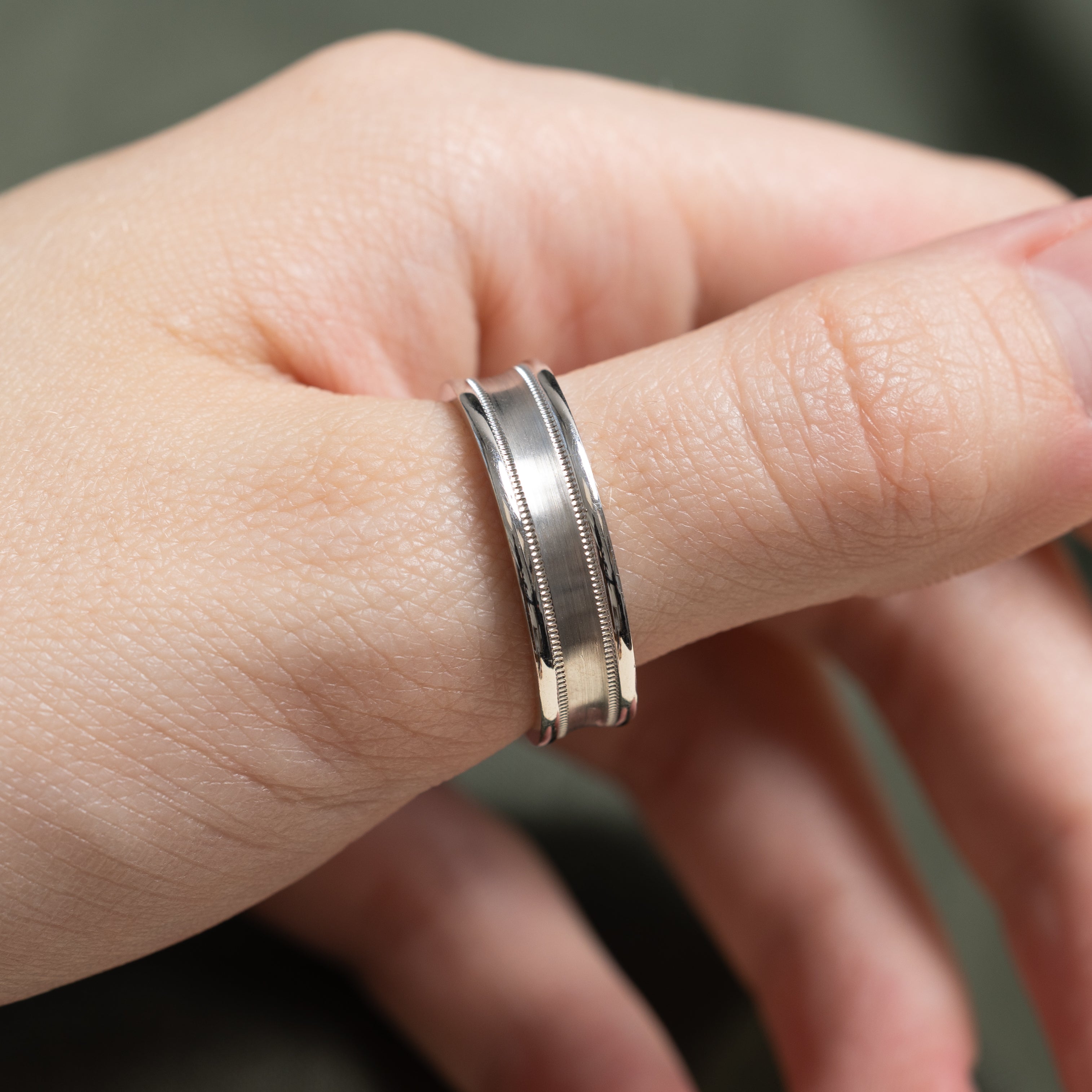 14k White Gold Milgrained Band | 6.25mm | SZ 10