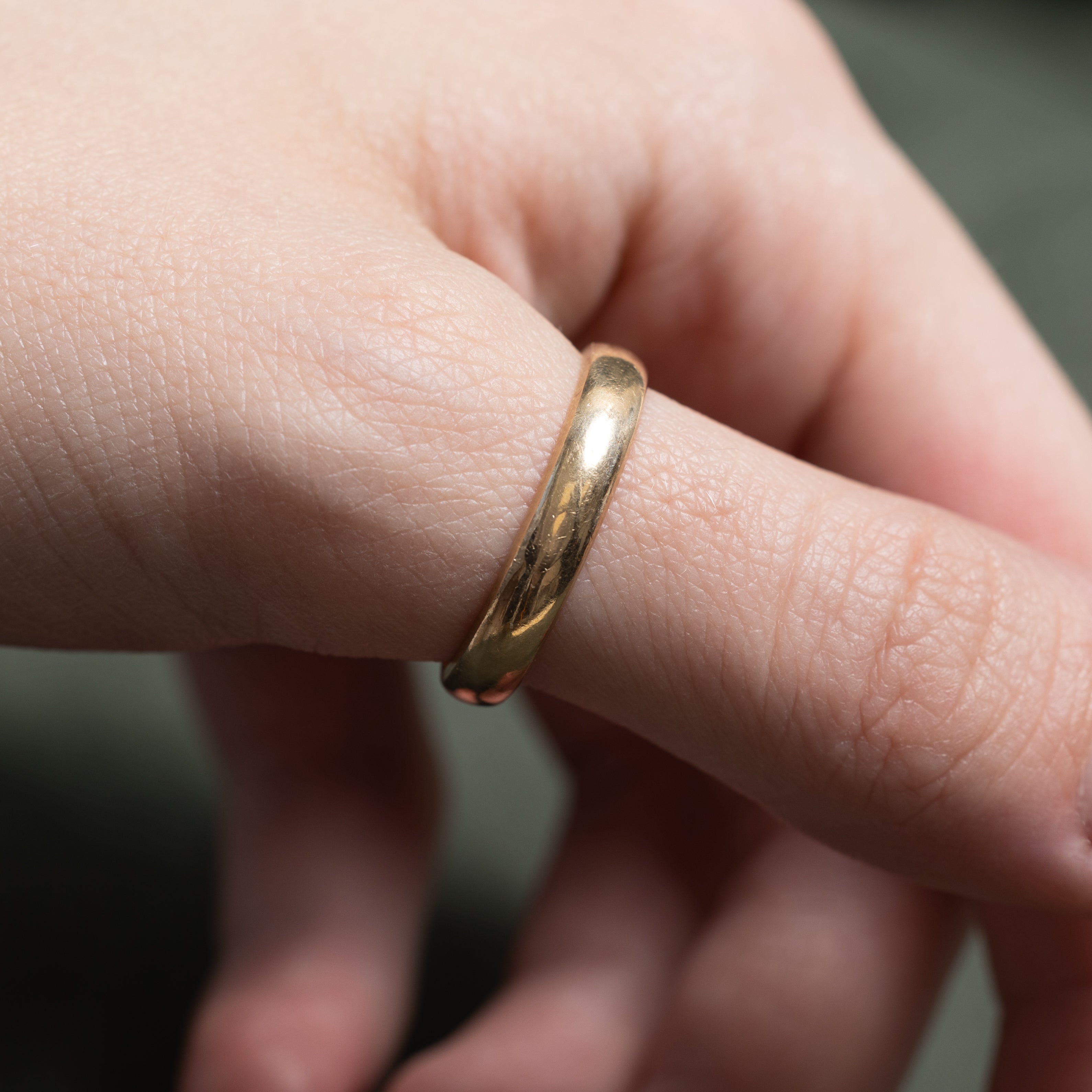 'Birks' 14k Yellow Gold Band | 4mm | SZ 9