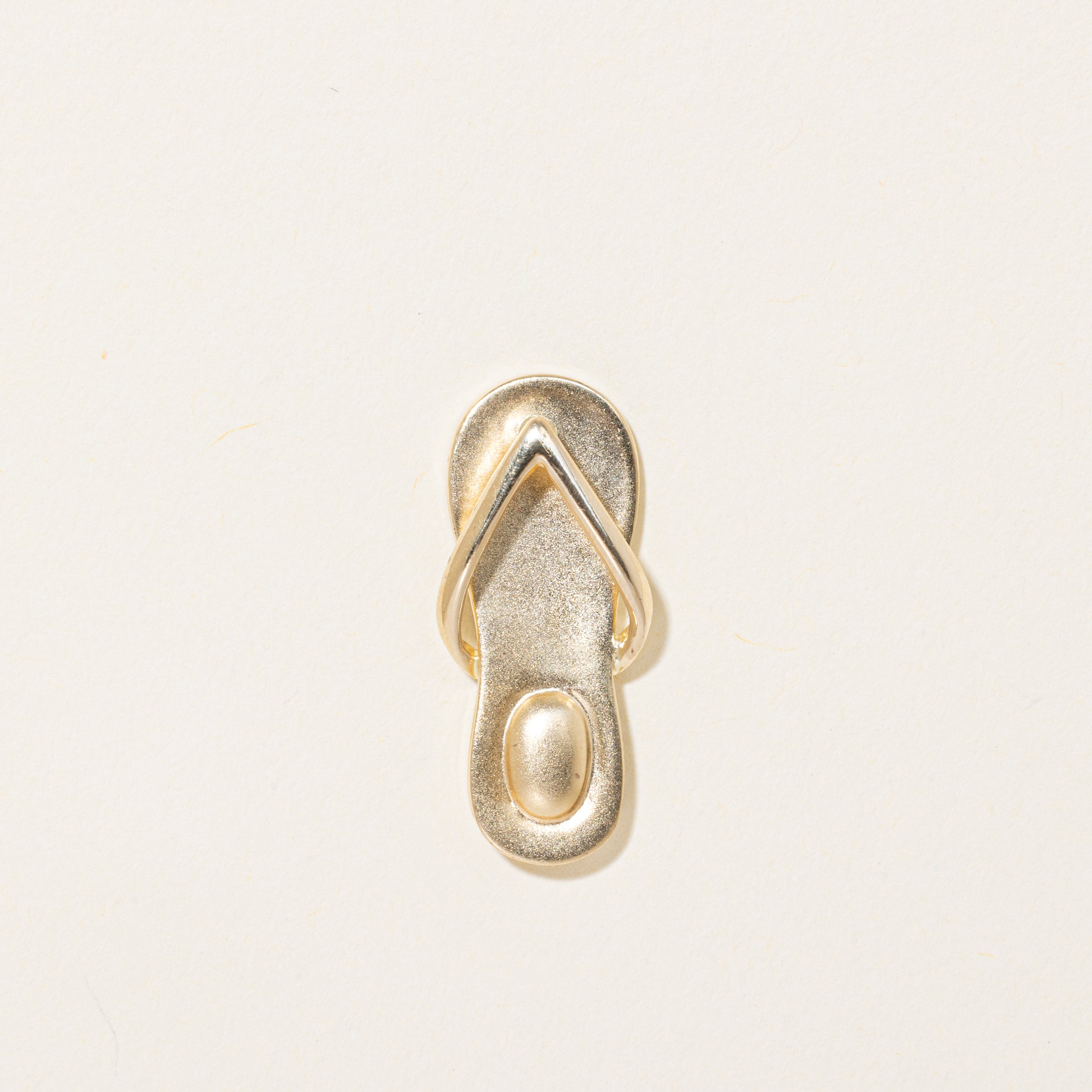 14k Yellow Gold Flip-Flop Charm