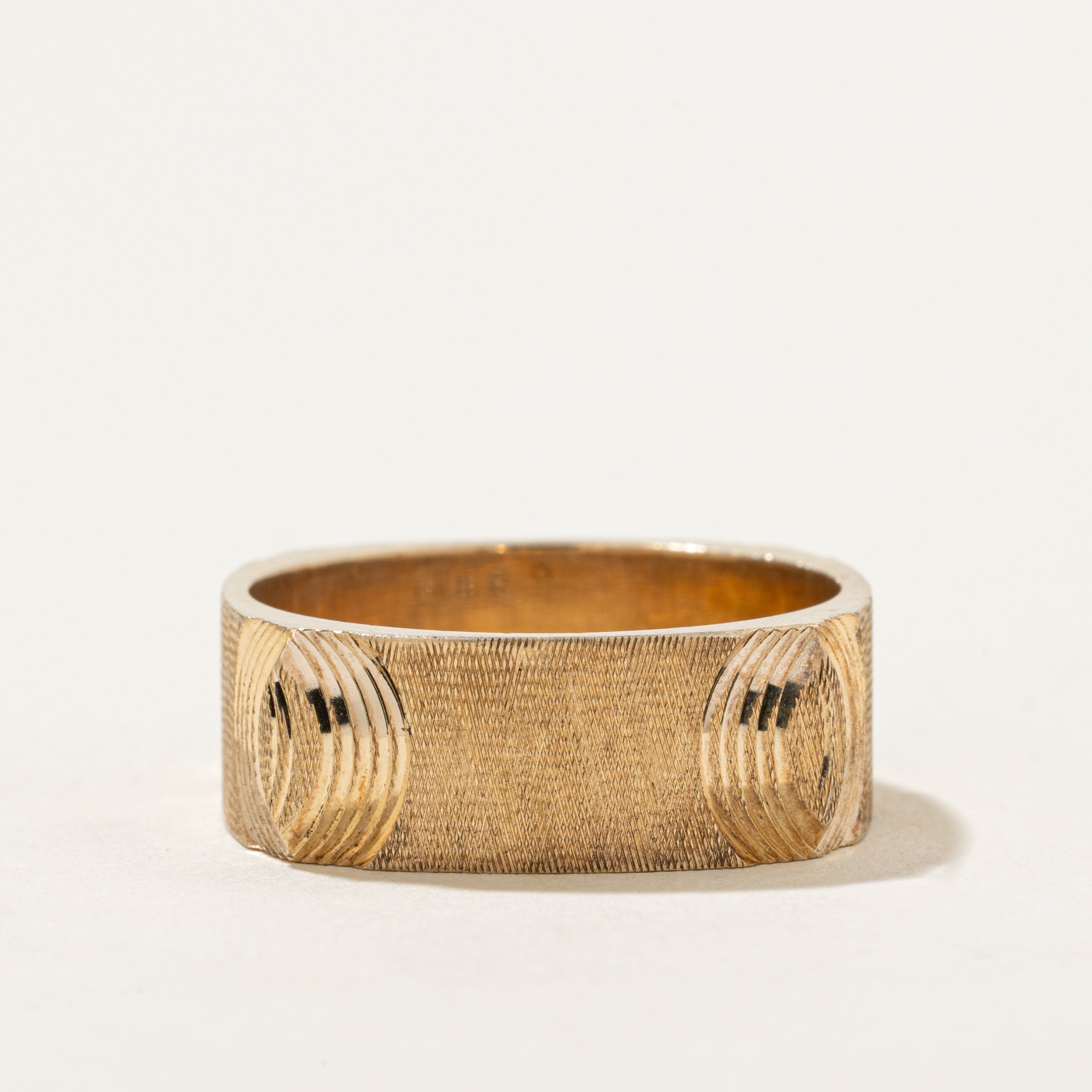 Vintage Canadian 10k Soft-Square Textured Band | SZ 8